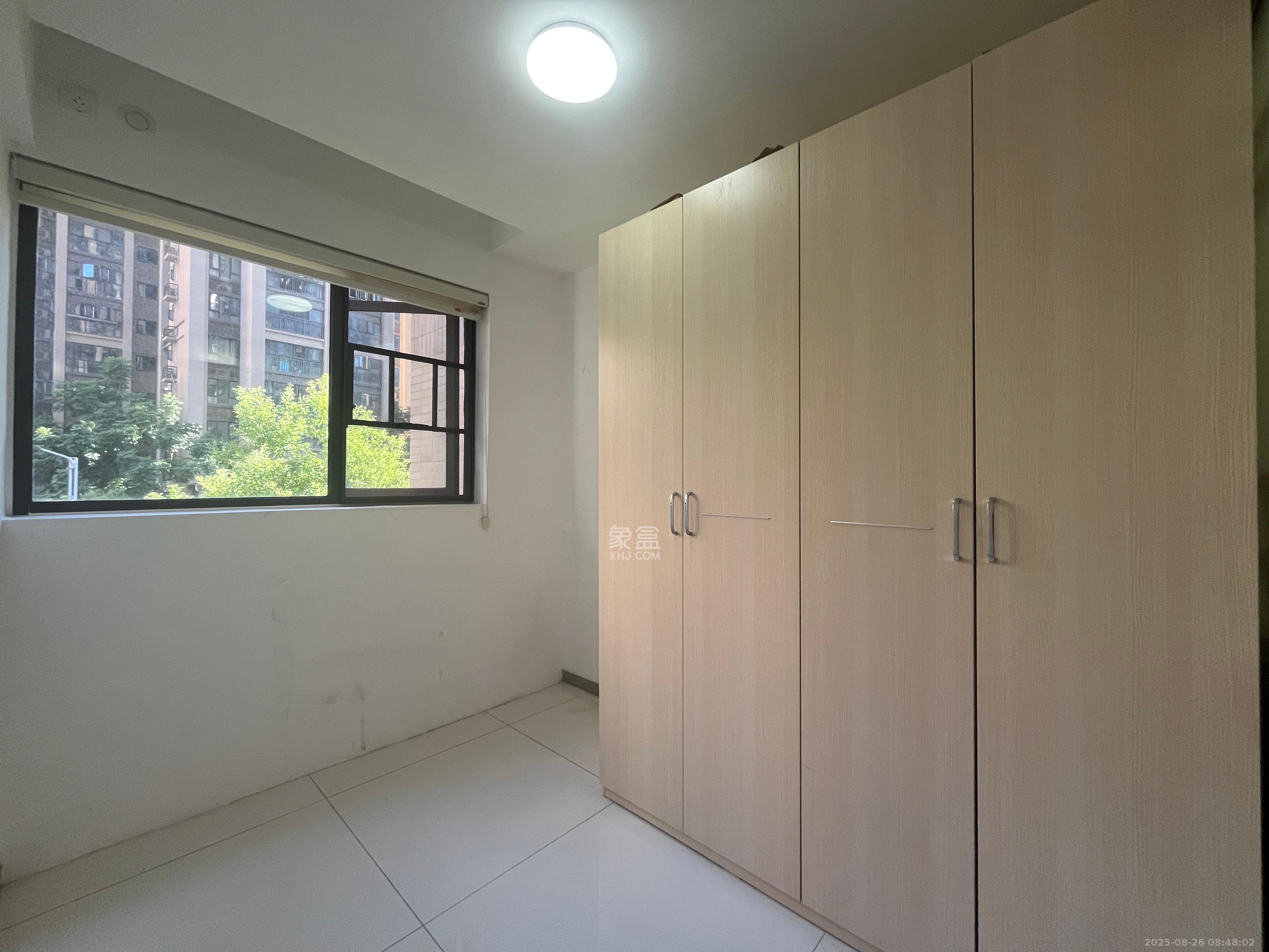 时代倾城三期 4室2厅2卫 2200.0元/月 时代倾城三期 4室2厅2卫 2200.0元/月室内图