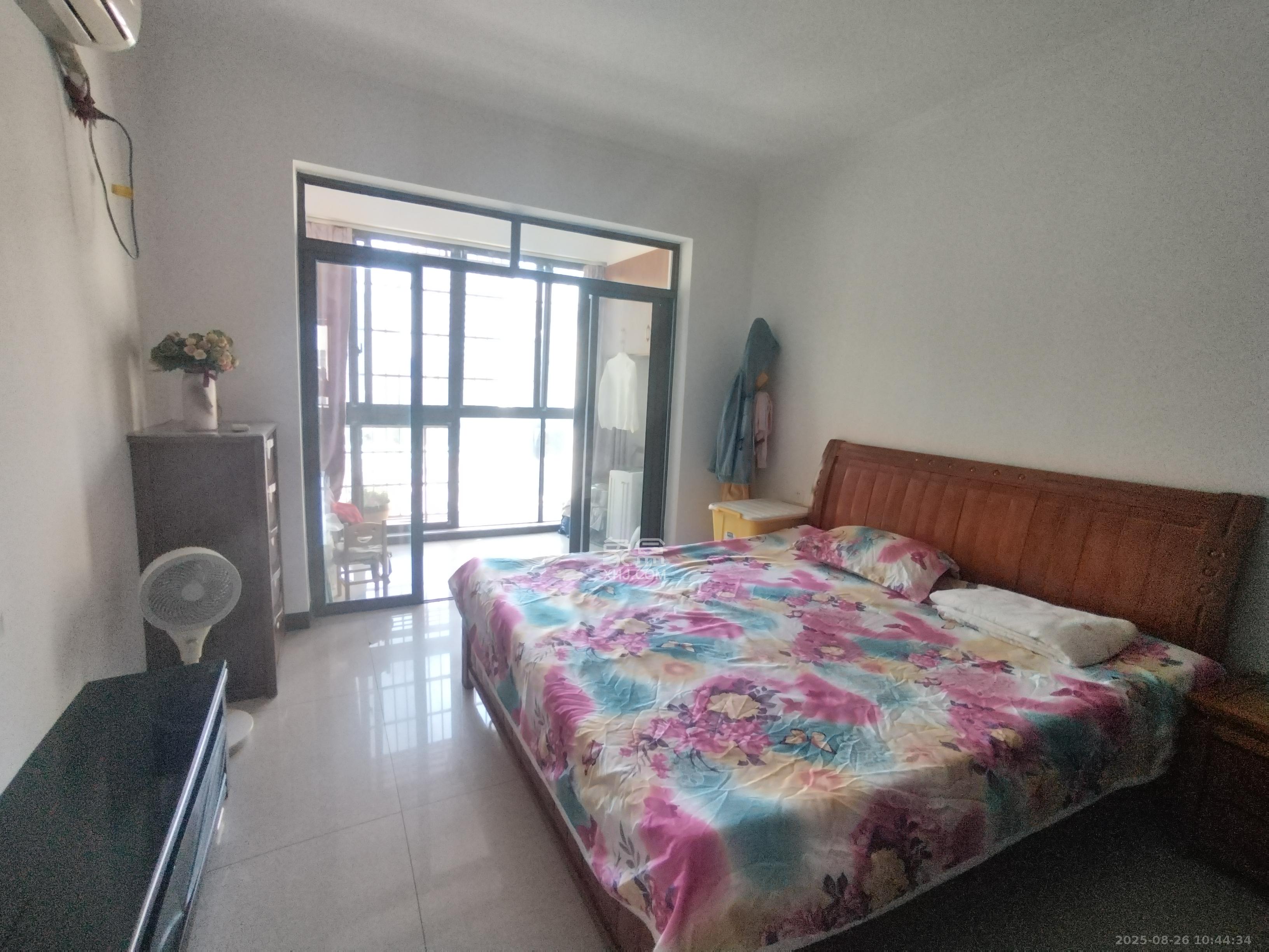 茶山馨苑 3室2厅2卫 3000.0元/月 茶山馨苑 3室2厅2卫 3000.0元/月室内图