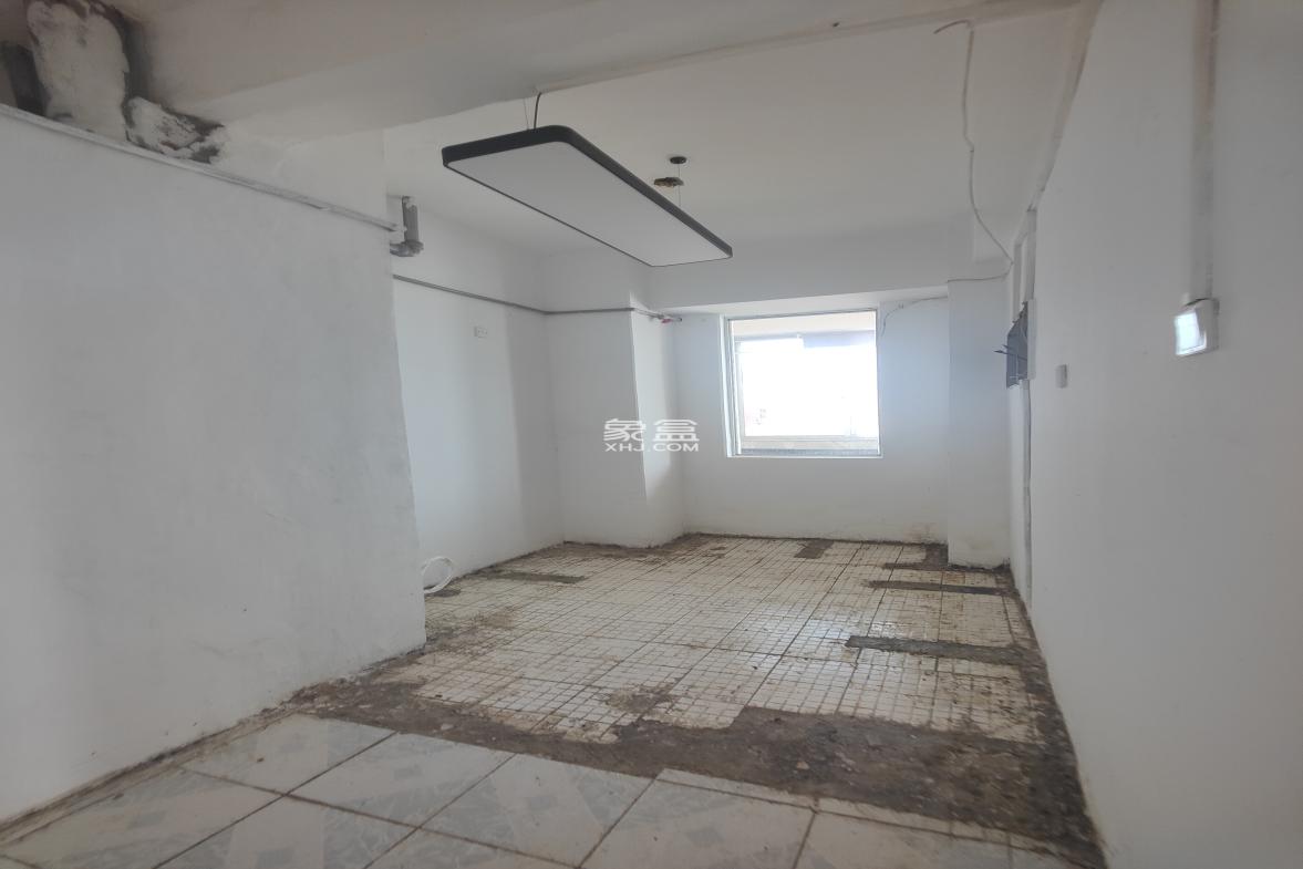 金都花园 4室2厅2卫 188.0万 金都花园 4室2厅2卫 188.0万室内图