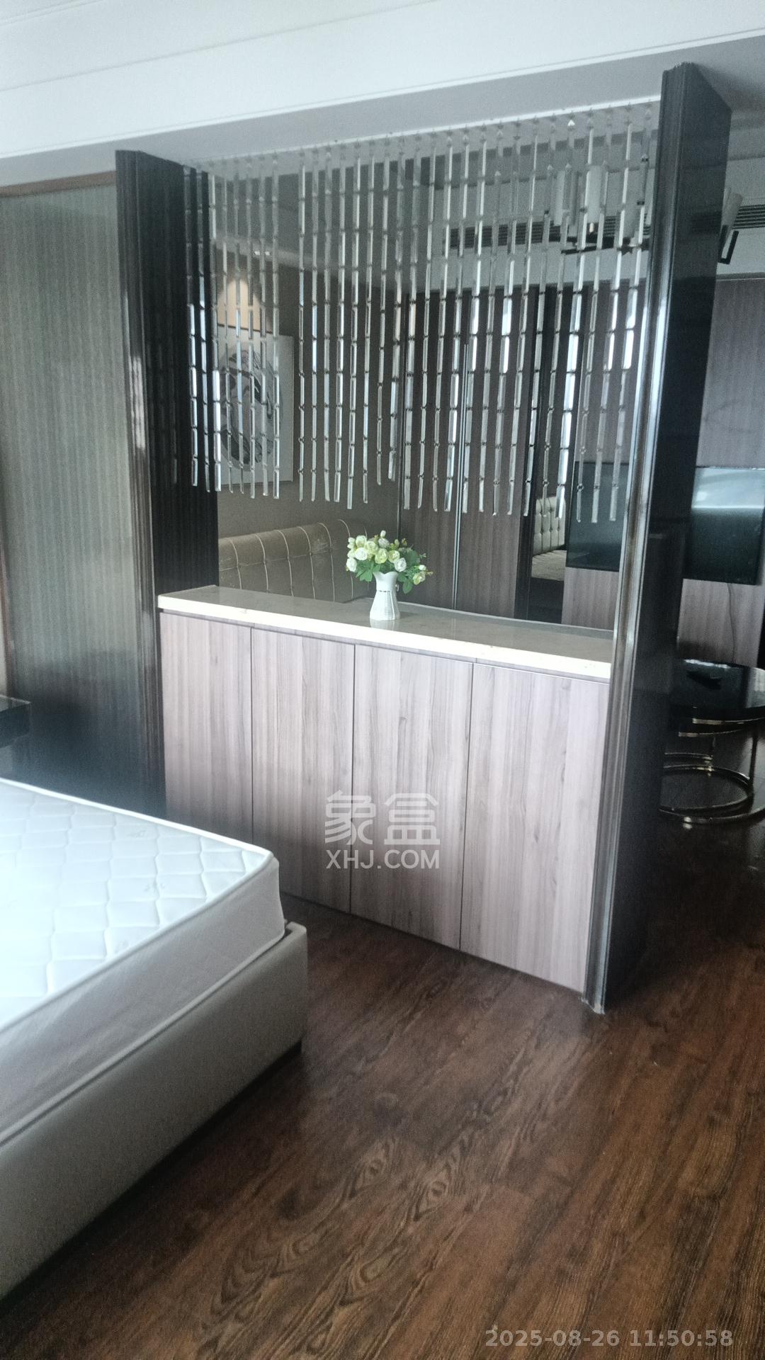 华远国际公寓  1室1厅1卫   2800.00元/月室内图