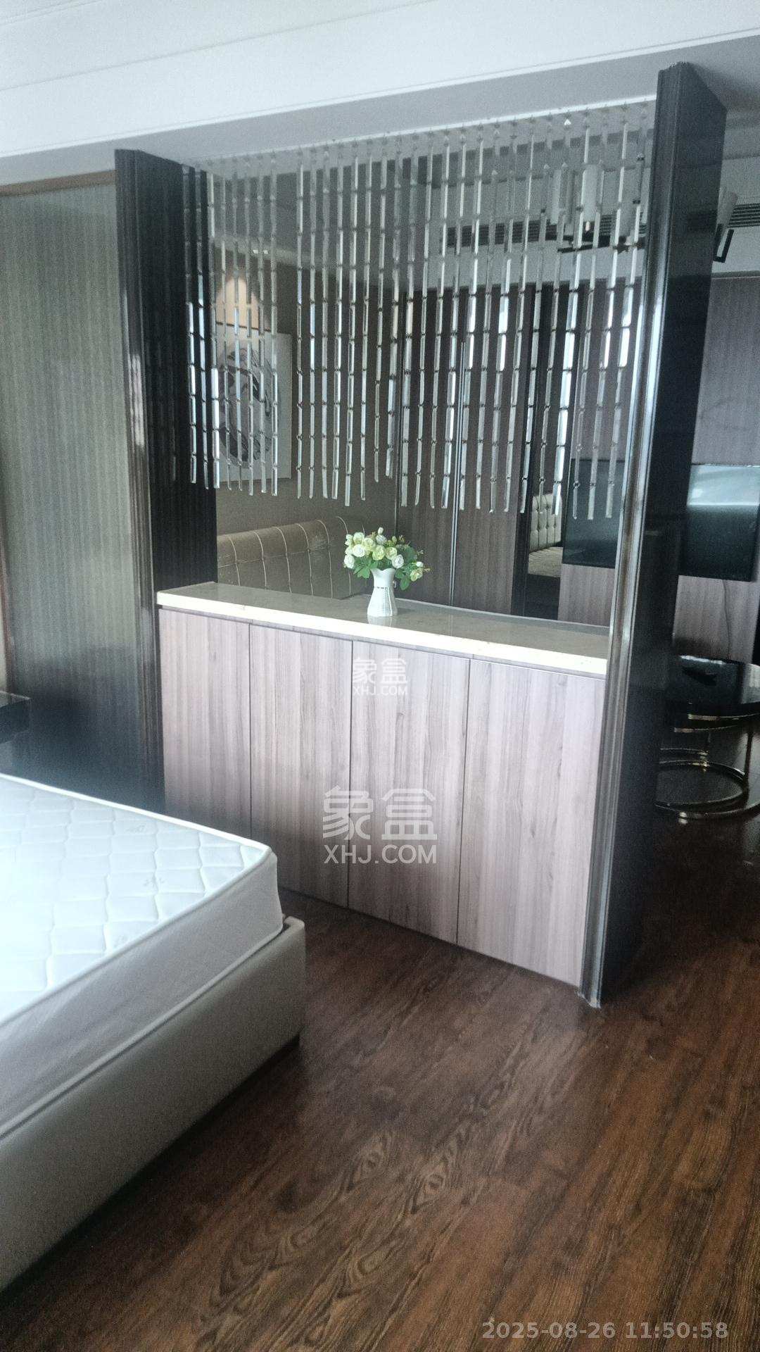 华远国际公寓  1室1厅1卫    2800.0元/月 华远国际公寓  1室1厅1卫    2800.0元/月室内图