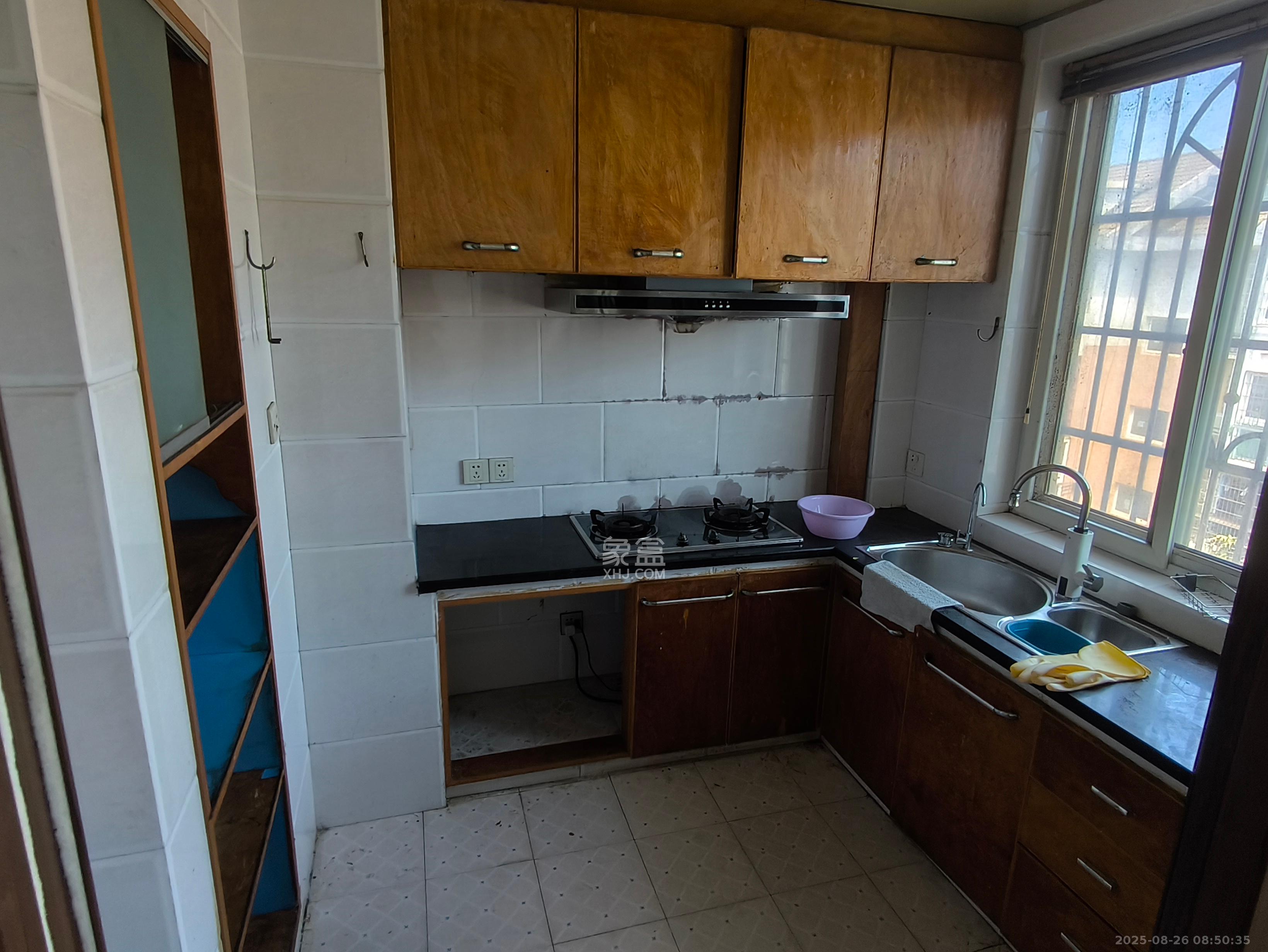 东岸锦城(东方人家)  3室2厅2卫    1000.0元/月室内图