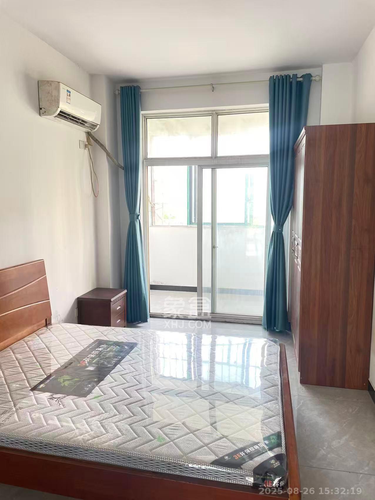 景荣华苑  3室2厅2卫    2300.0元/月 景荣华苑  3室2厅2卫    2300.0元/月室内图