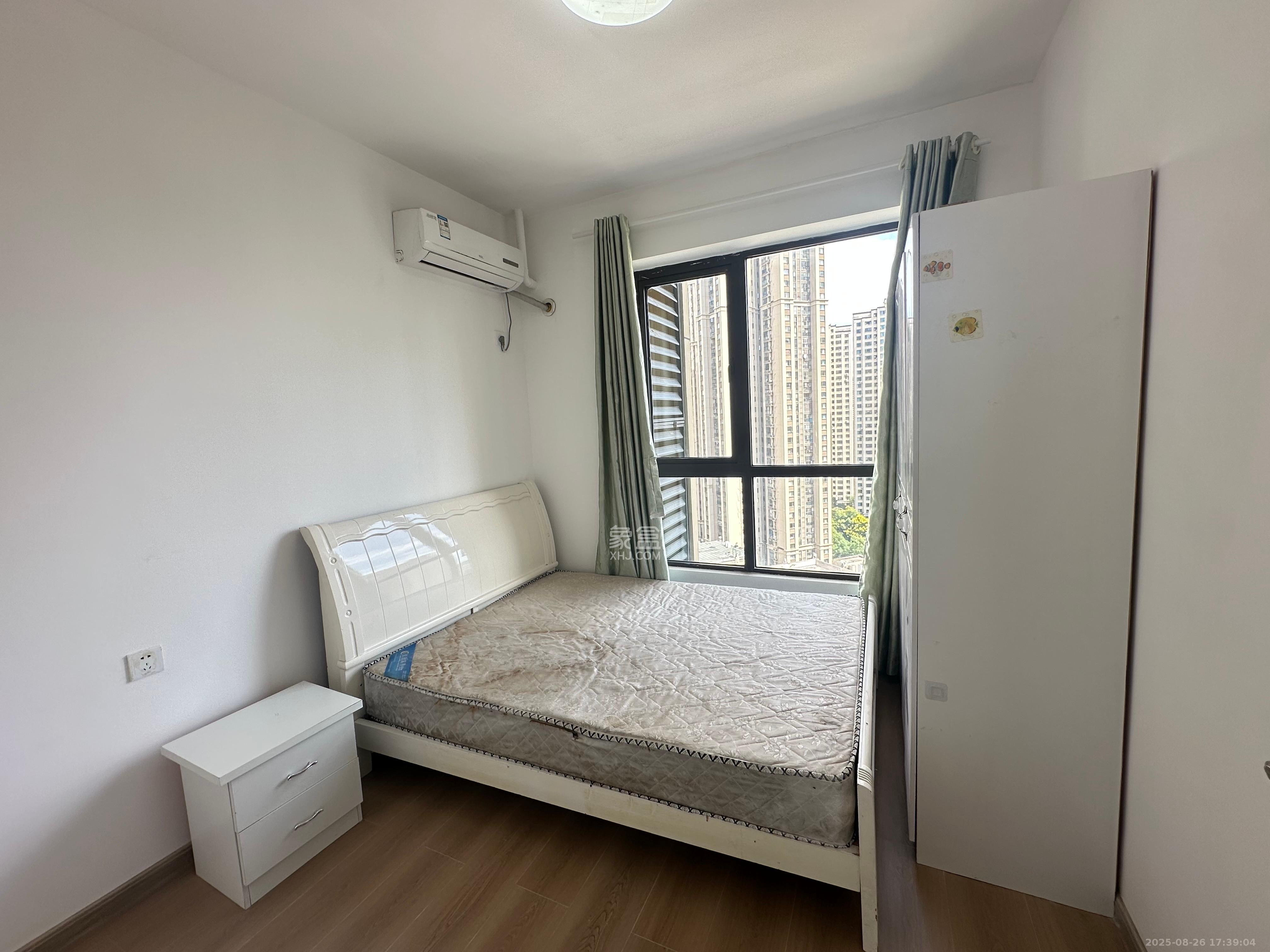 和泓梅溪四季  5室2厅2卫    3500.0元/月室内图