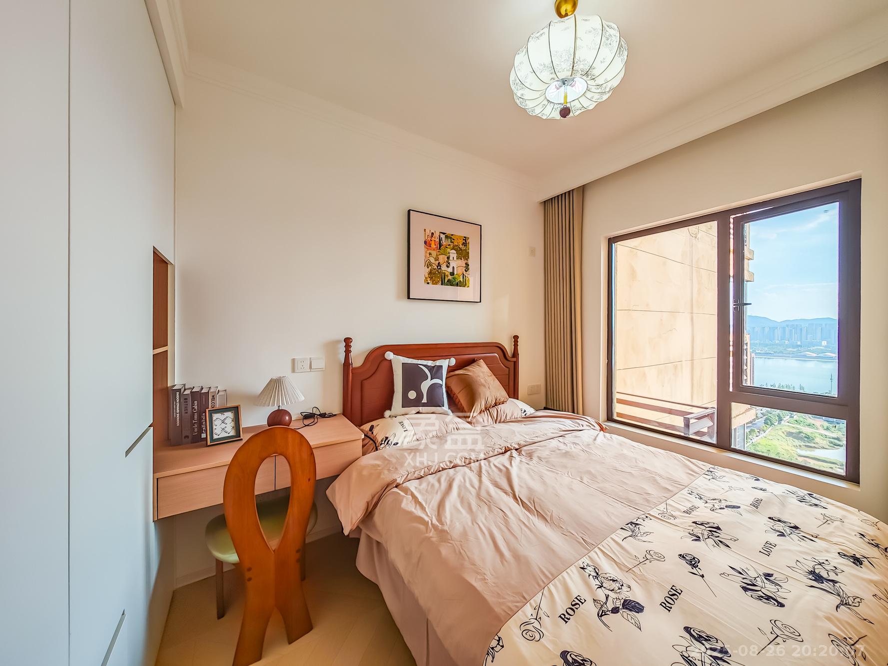 绿地海外滩二期  1室0厅0卫    79.8万 绿地海外滩二期  1室0厅0卫    79.8万卧室