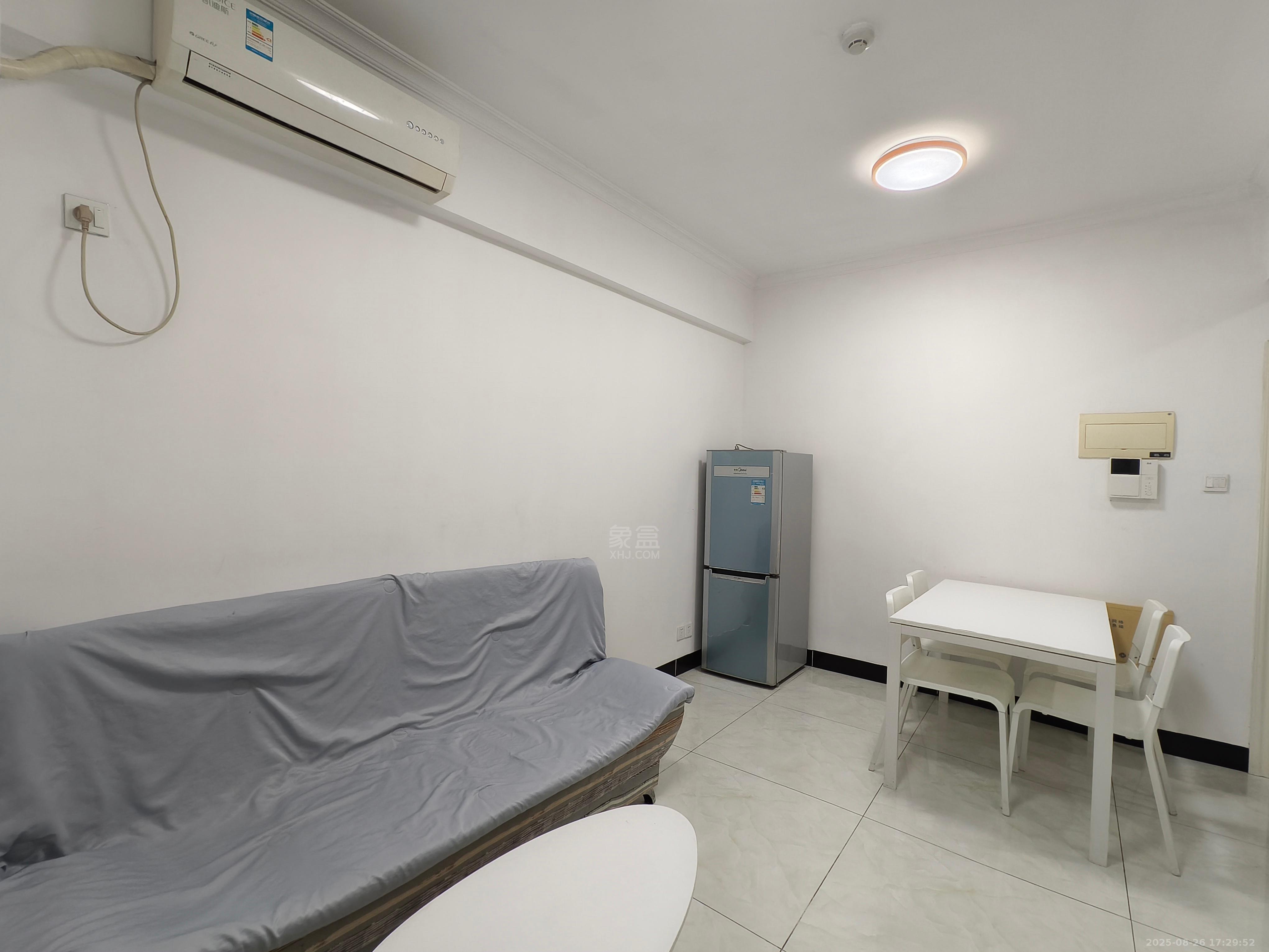 中建御山和苑  1室1厅1卫    1600.0元/月室内图