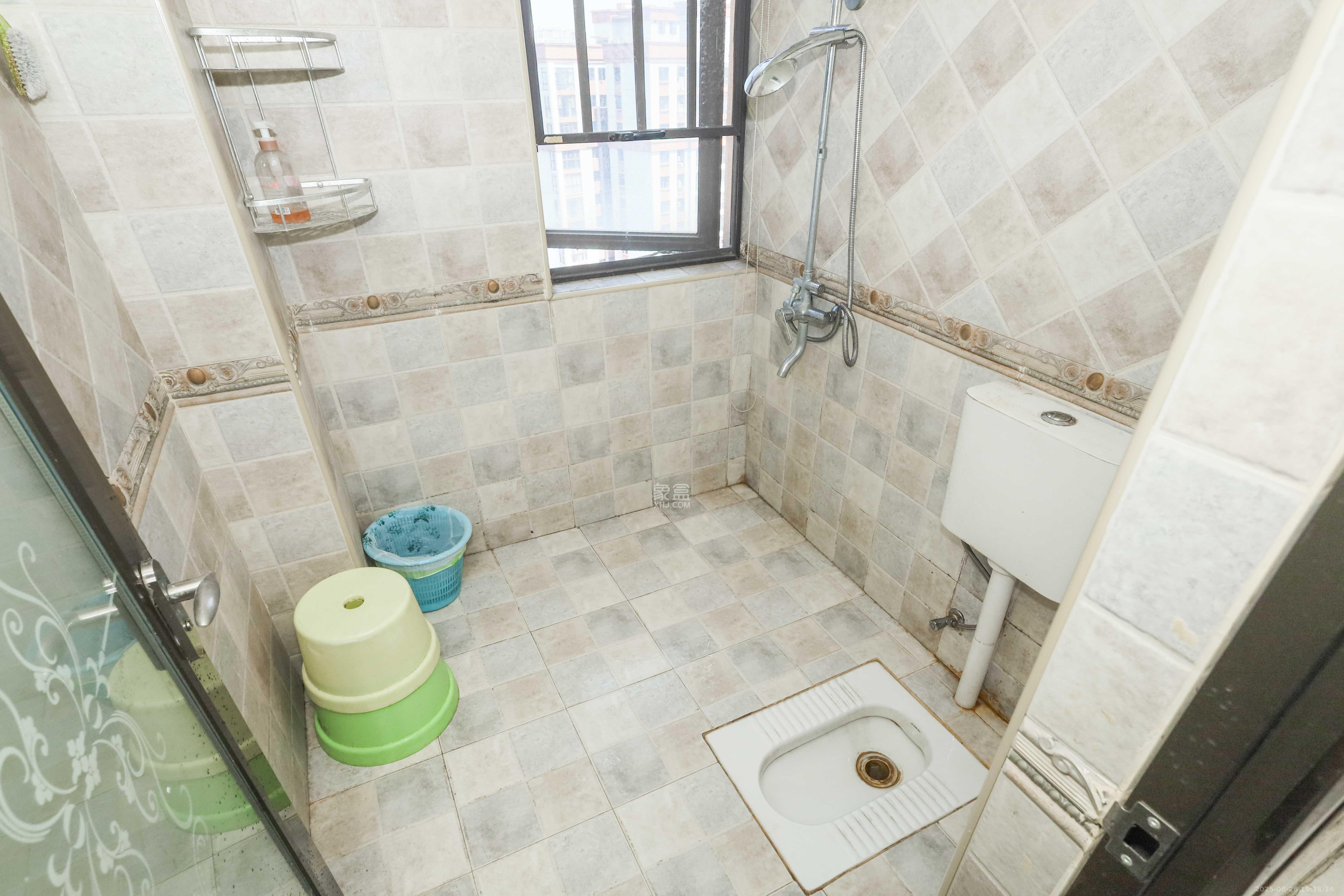 梅溪鑫苑名家  3室2厅2卫    98.0万 梅溪鑫苑名家  3室2厅2卫    98.0万卫生间