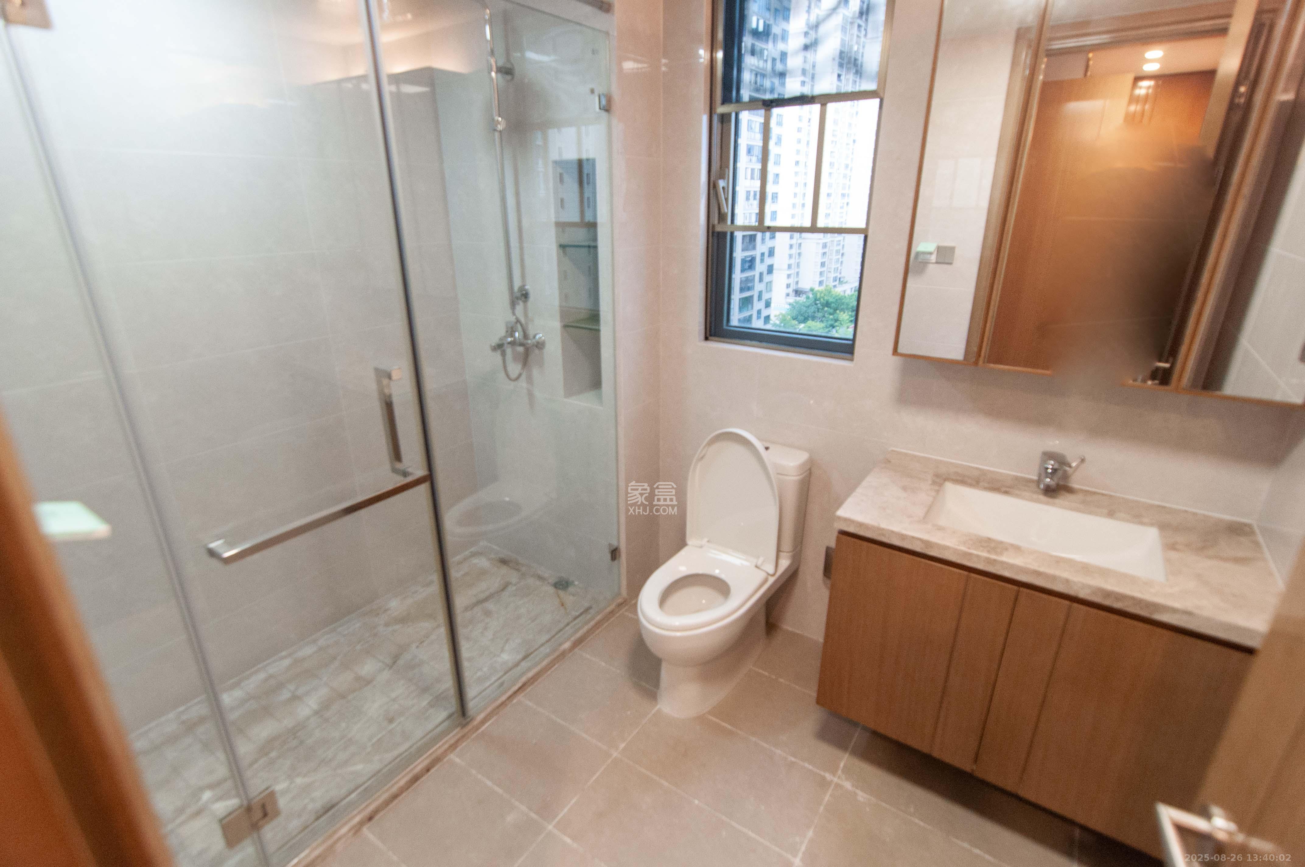 梅溪湖金茂湾  4室2厅2卫    235.0万 梅溪湖金茂湾  4室2厅2卫    235.0万卫生间