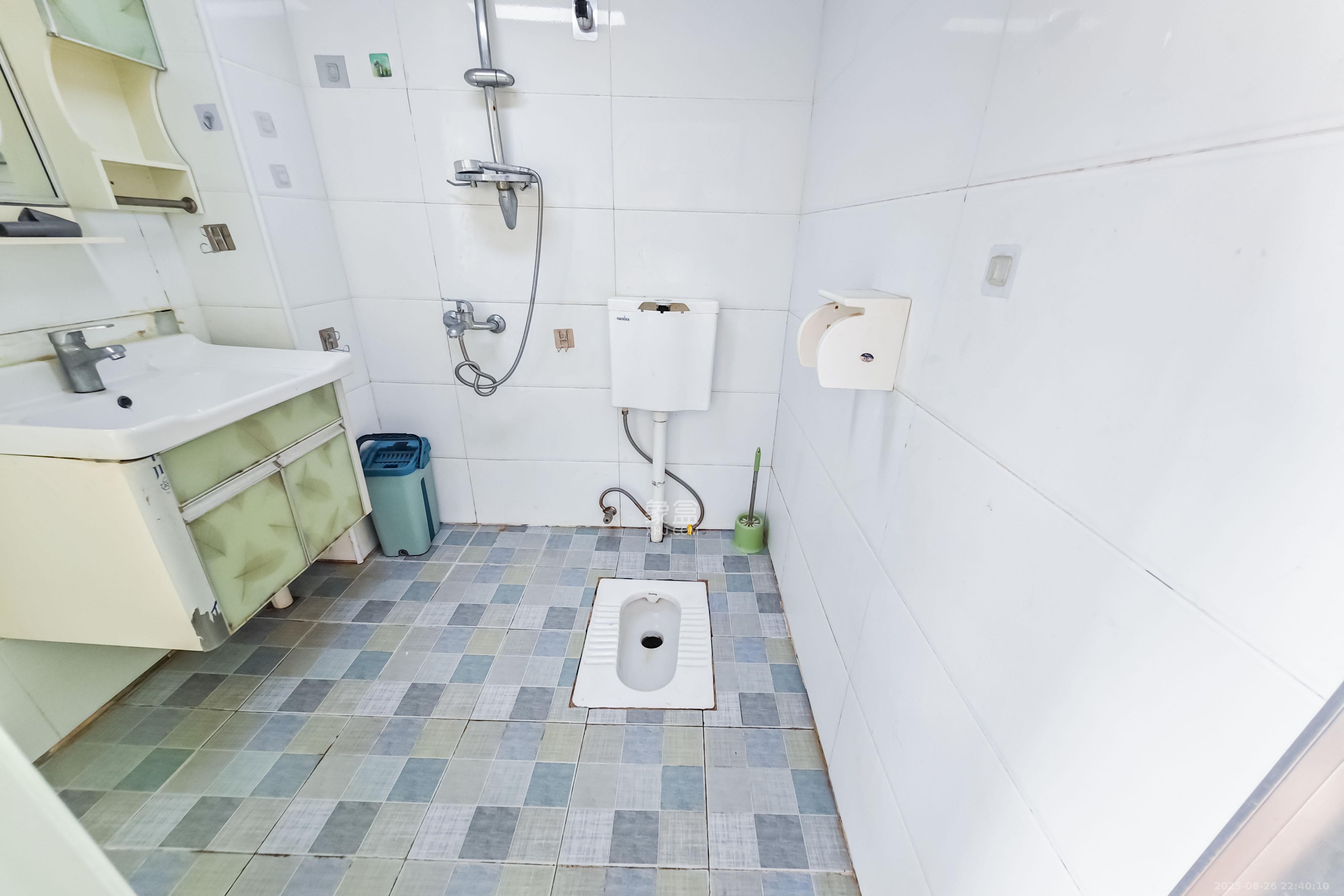 金色loft(鑫秋大厦)  2室1厅1卫    38.5万 金色loft(鑫秋大厦)  2室1厅1卫    38.5万其他