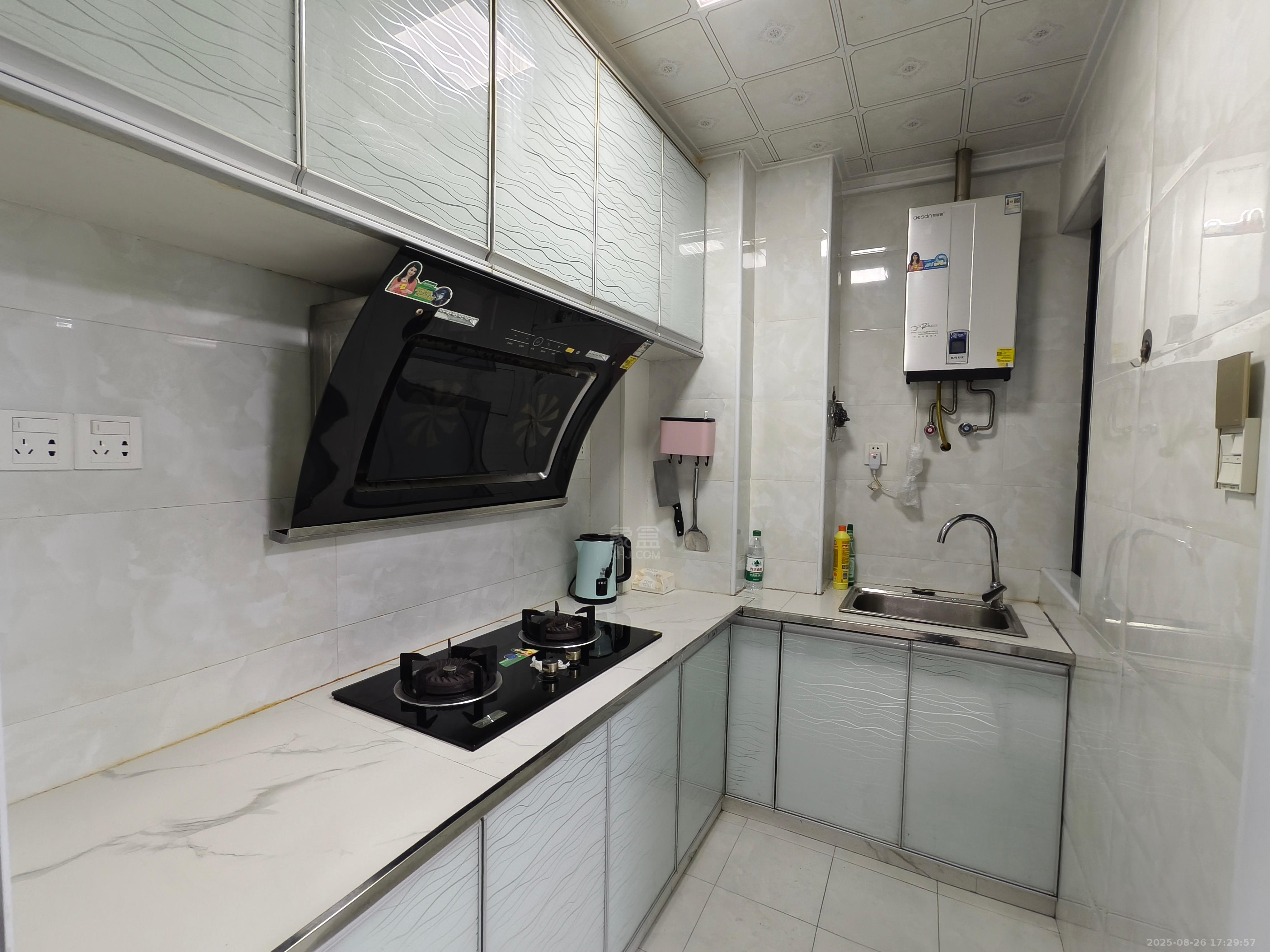 中建御山和苑 1室1厅1卫 1600.0元/月 中建御山和苑 1室1厅1卫 1600.0元/月室内图