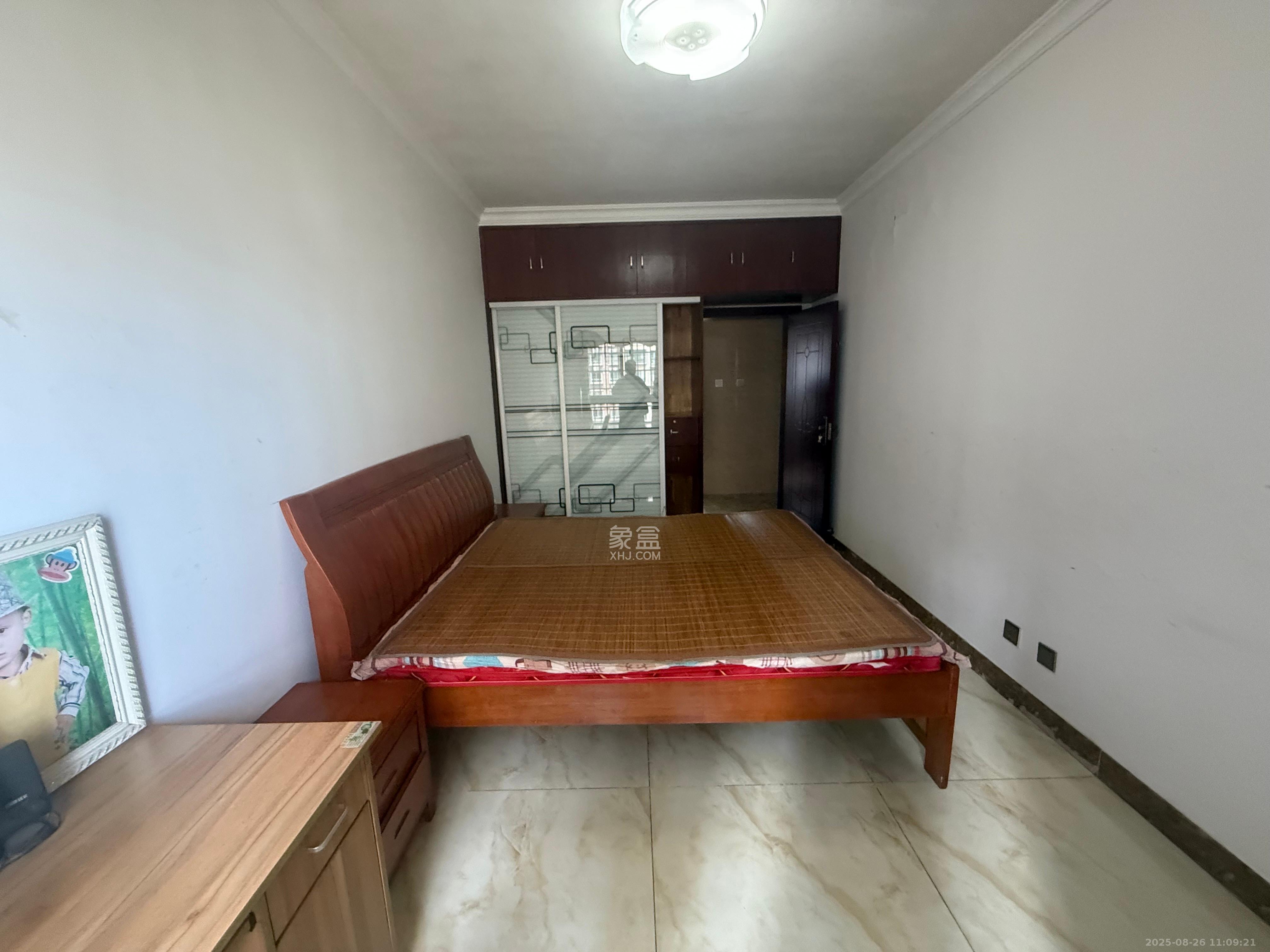 东玺门  4室2厅2卫    3500.0元/月 东玺门  4室2厅2卫    3500.0元/月室内图