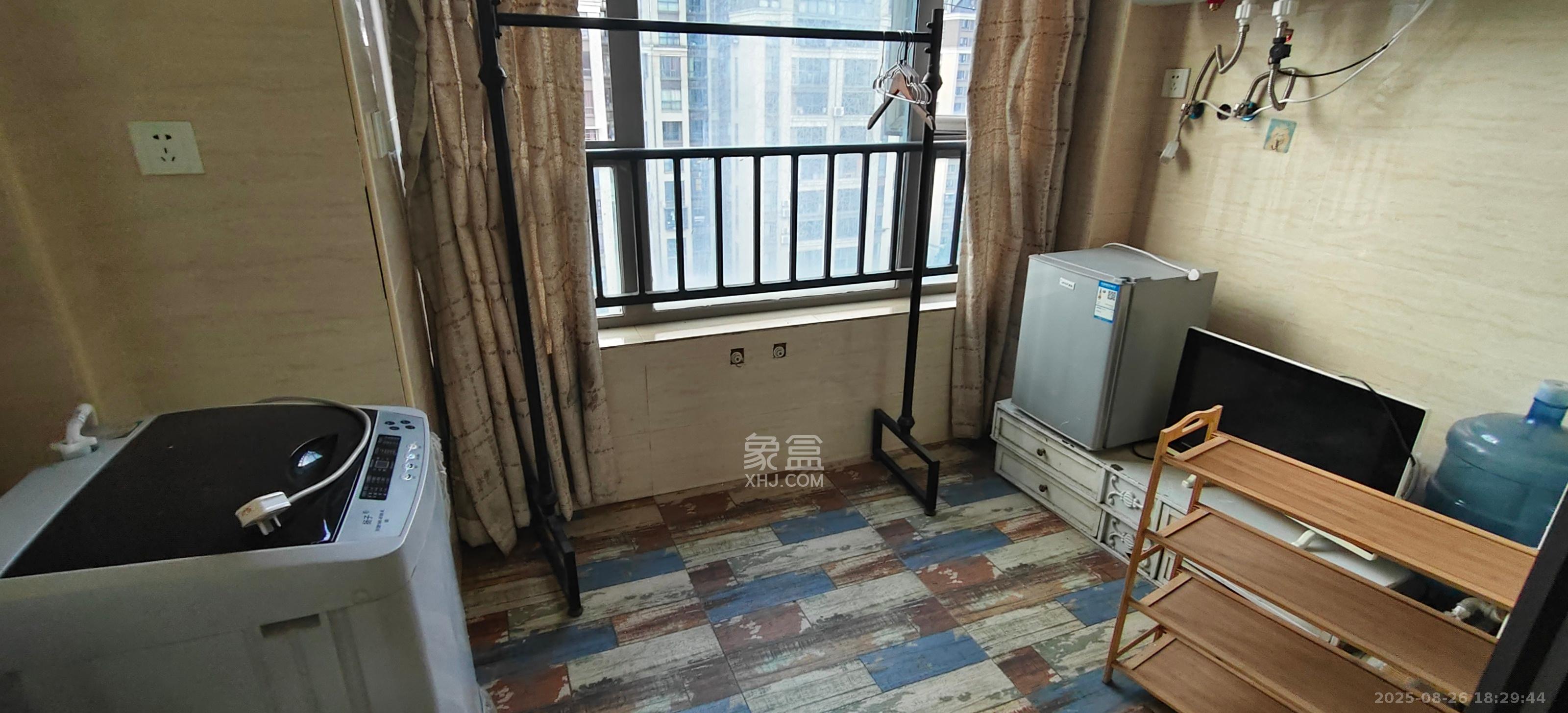 怡海星城  1室1厅1卫    950.0元/月 怡海星城  1室1厅1卫    950.0元/月室内图