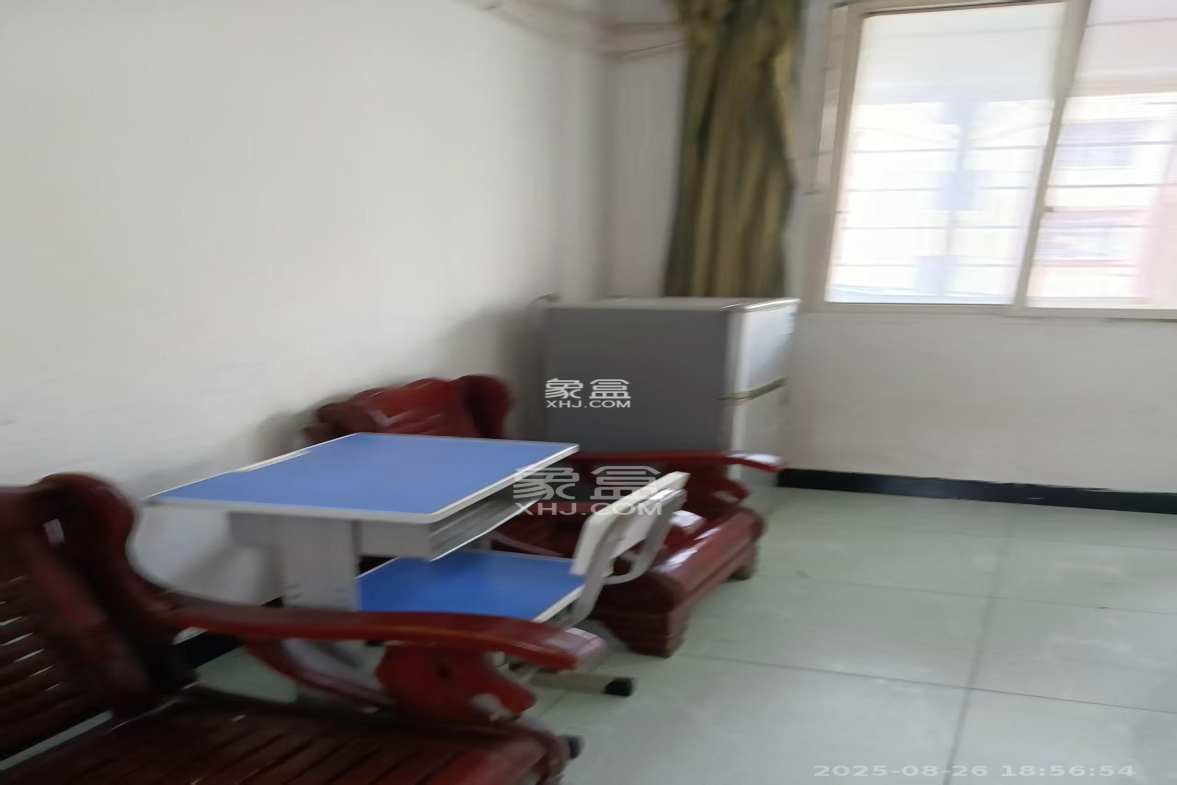 新桥家园  1室1厅1卫    1050.0元/月 新桥家园  1室1厅1卫    1050.0元/月室内图1