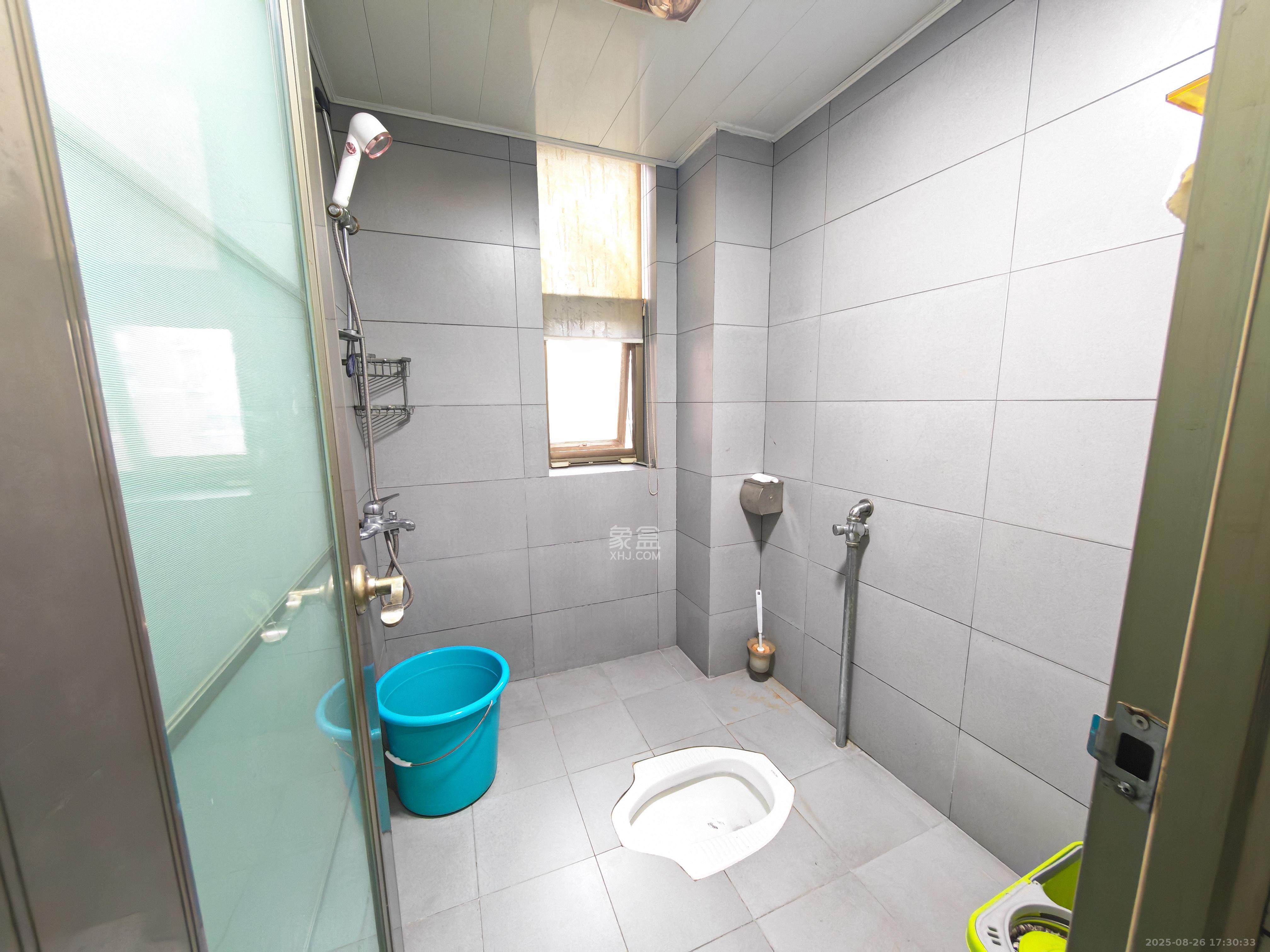 向阳门第 4室2厅2卫 5000.0元/月 向阳门第 4室2厅2卫 5000.0元/月室内图