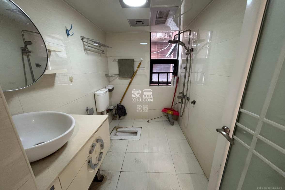 茂华国际湘  3室2厅2卫    3000.0元/月 茂华国际湘  3室2厅2卫    3000.0元/月室内图