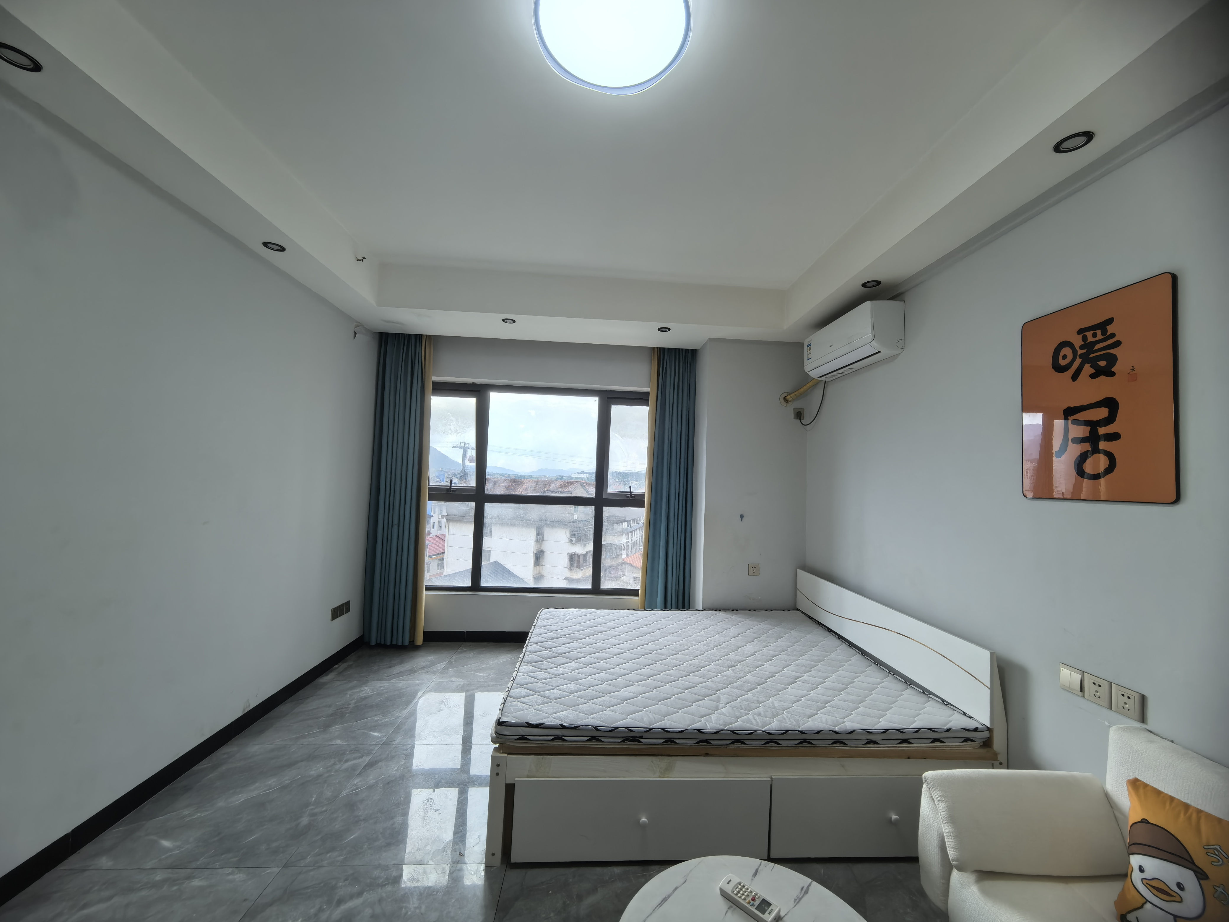 南城金座  1室1厅1卫   1200.00元/月室内图