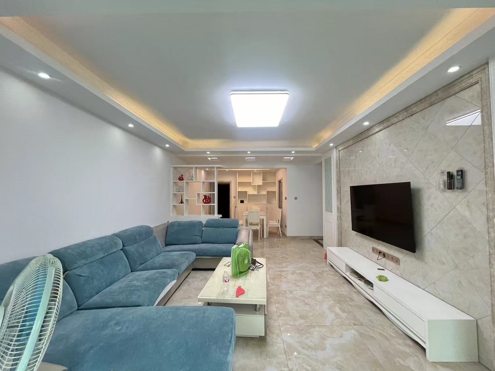 水映豪廷(一,二,三期) 3室1厅1卫 2600.0元/月 水映豪廷(一,二,三期) 3室1厅1卫 2600.0元/月室内图