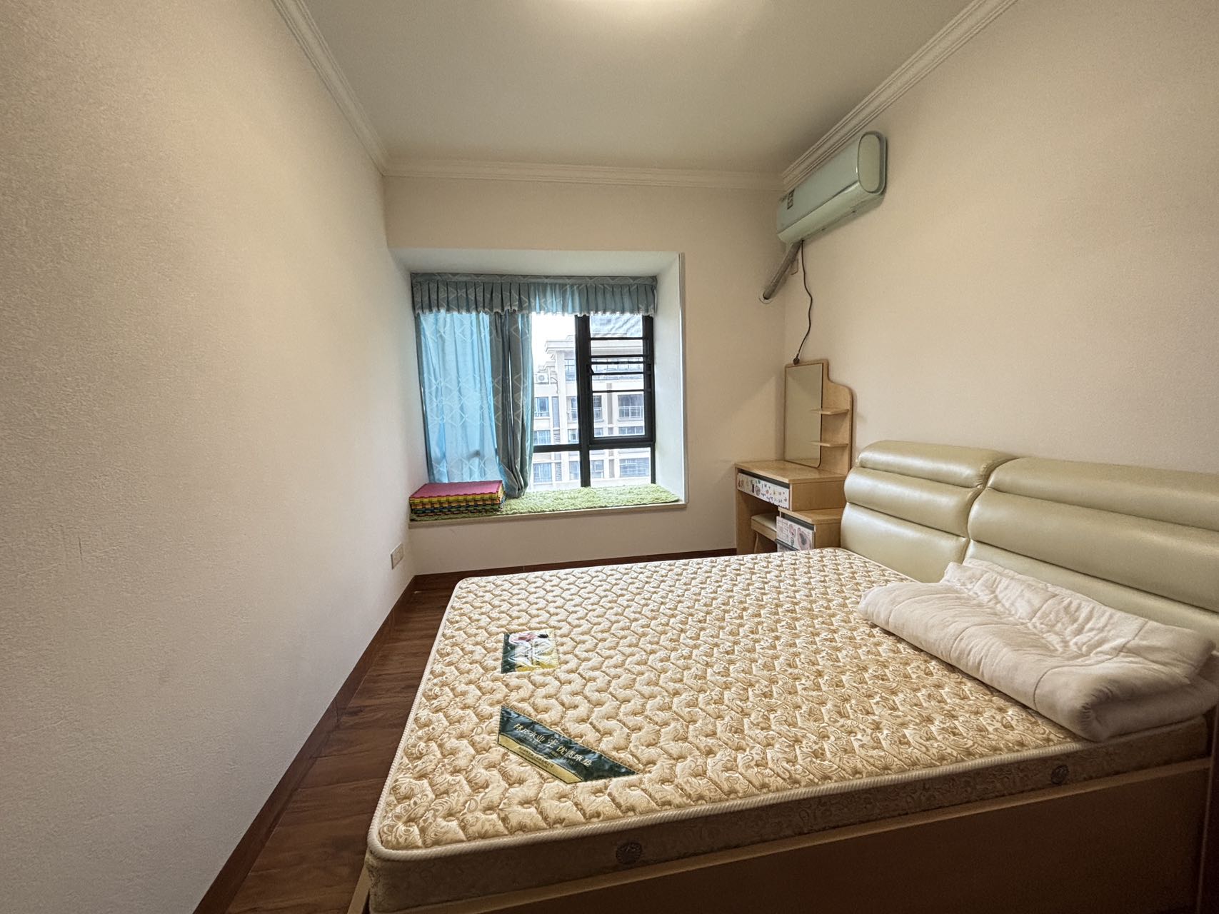 颐养公社阳光城 3室2厅2卫 3200.0元/月 颐养公社阳光城 3室2厅2卫 3200.0元/月室内图