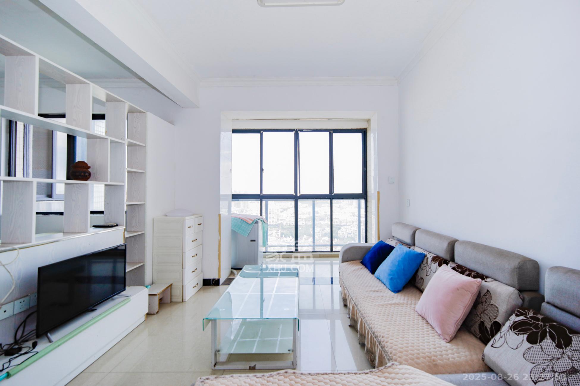 城南故事家园  3室2厅1卫    75.8万客厅