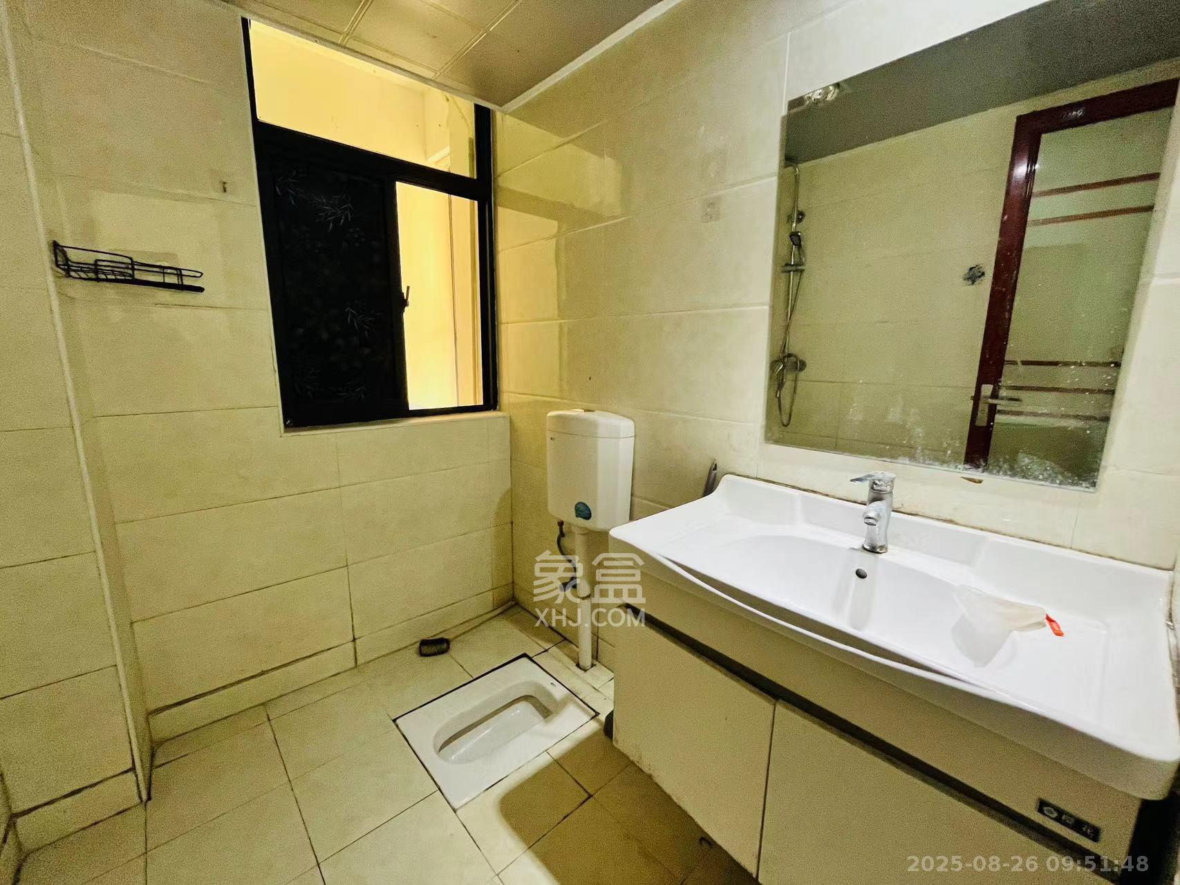 安泰嘉园（湘府邻伴）  2室2厅1卫    1900.0元/月室内图