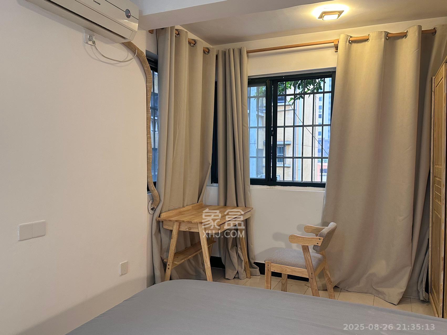 御景龙城 1室1厅1卫 1300.0元/月 御景龙城 1室1厅1卫 1300.0元/月室内图