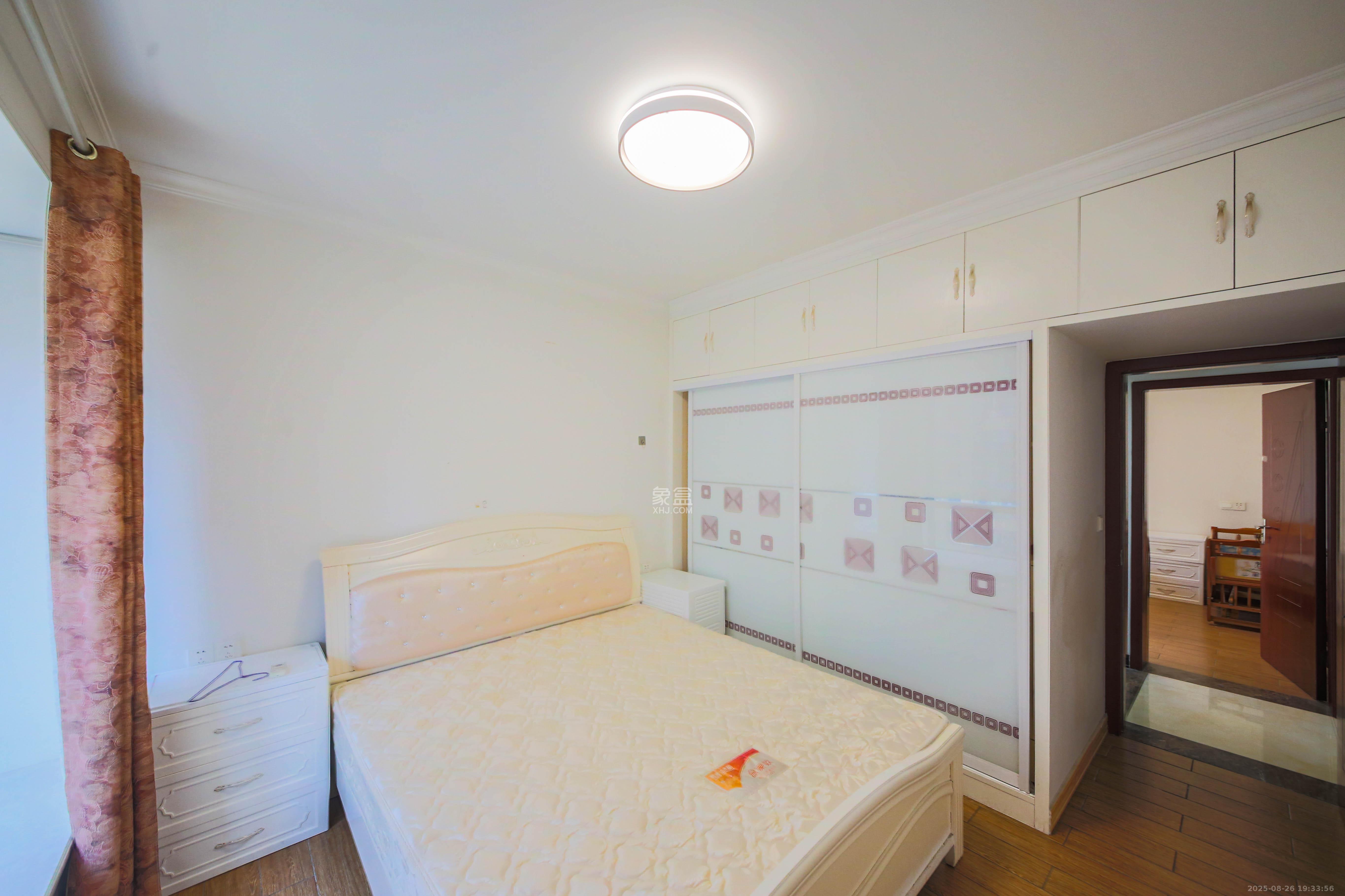 文景领秀  2室2厅1卫    75.0万 文景领秀  2室2厅1卫    75.0万卧室