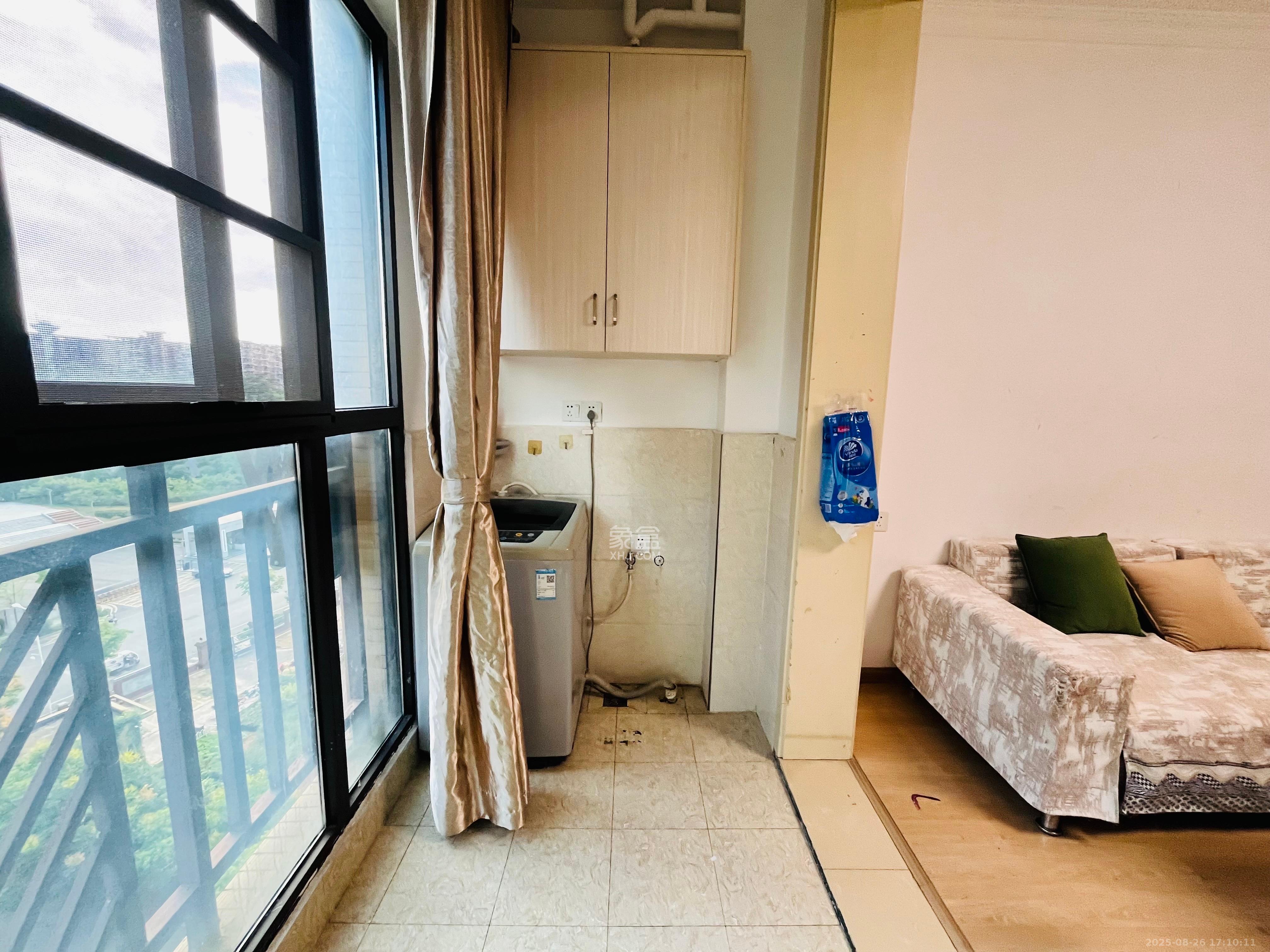 奥林匹克花园贡院一期 3室2厅2卫 2300.0元/月 奥林匹克花园贡院一期 3室2厅2卫 2300.0元/月室内图