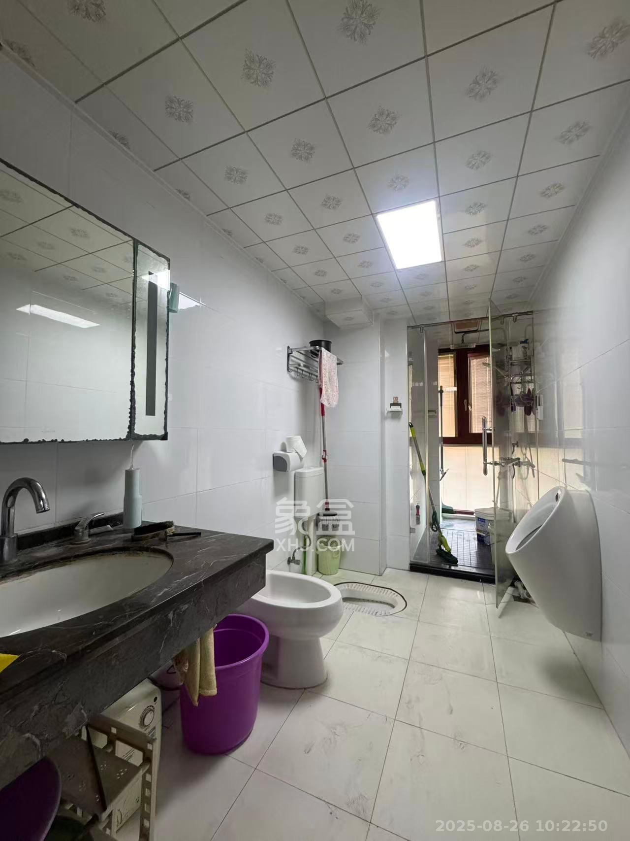 滨江君悦香邸  4室2厅2卫    4500.0元/月 滨江君悦香邸  4室2厅2卫    4500.0元/月室内图