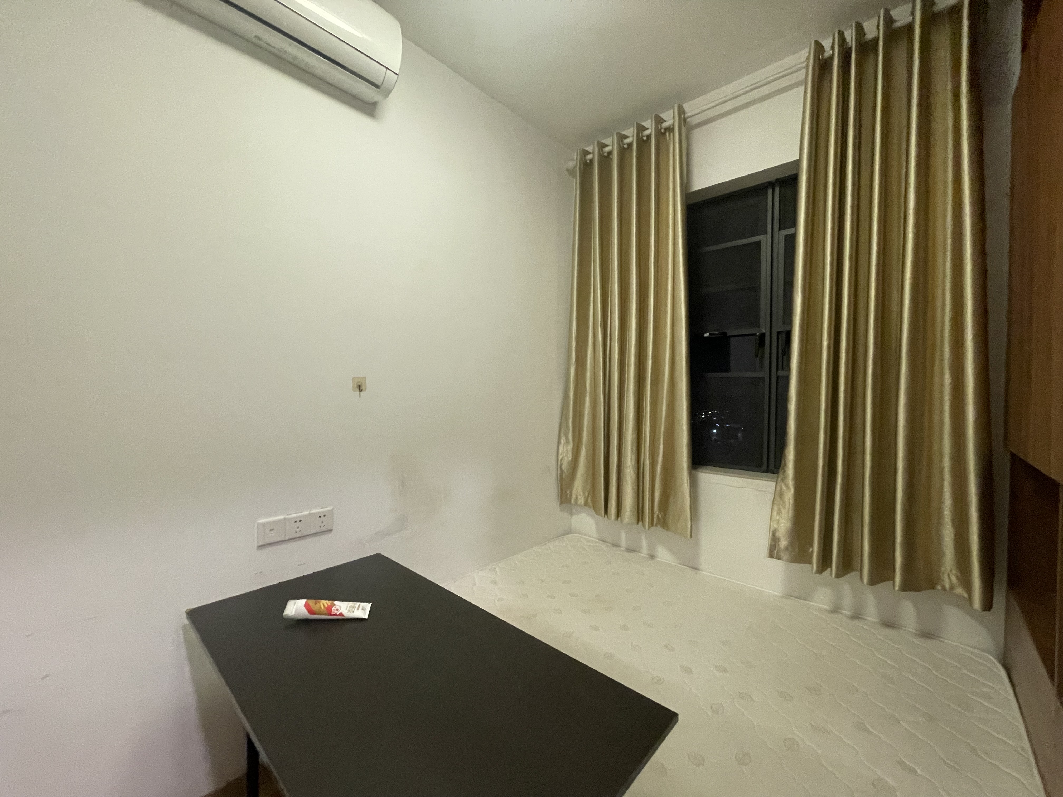 碧桂园一、二期(中央首府) 3室1厅1卫 2300.0元/月 碧桂园一、二期(中央首府) 3室1厅1卫 2300.0元/月室内图