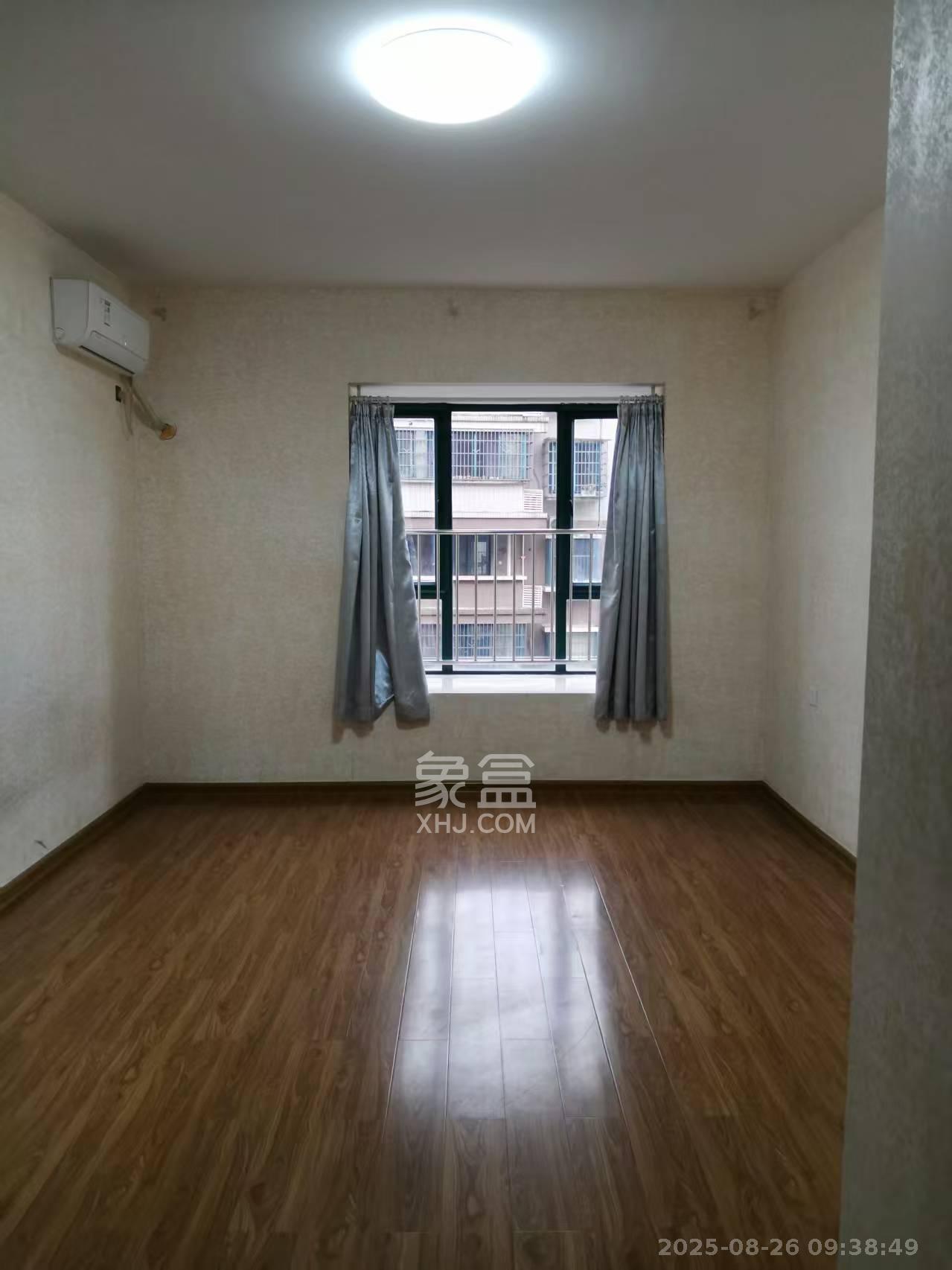 银桂苑  5室2厅1卫    3500.0元/月 银桂苑  5室2厅1卫    3500.0元/月室内图