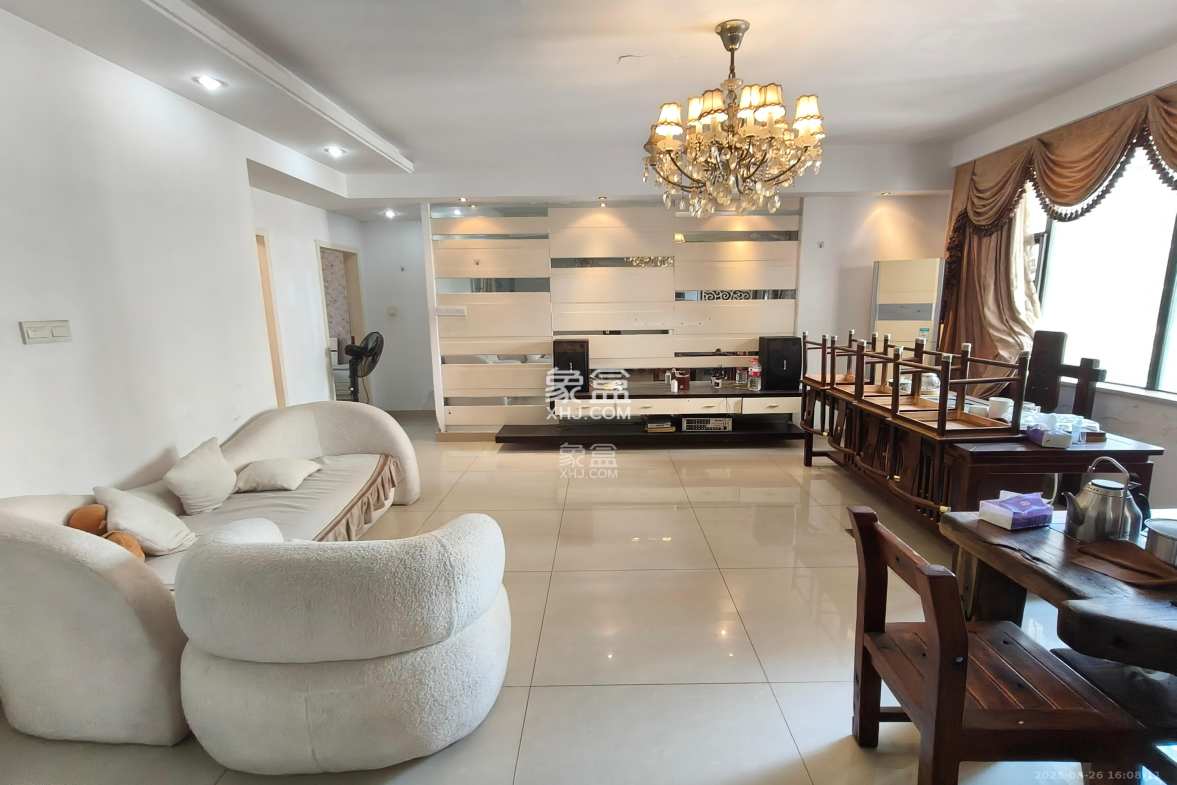 星城映象 3室2厅2卫 2600.0元/月 星城映象 3室2厅2卫 2600.0元/月室内图