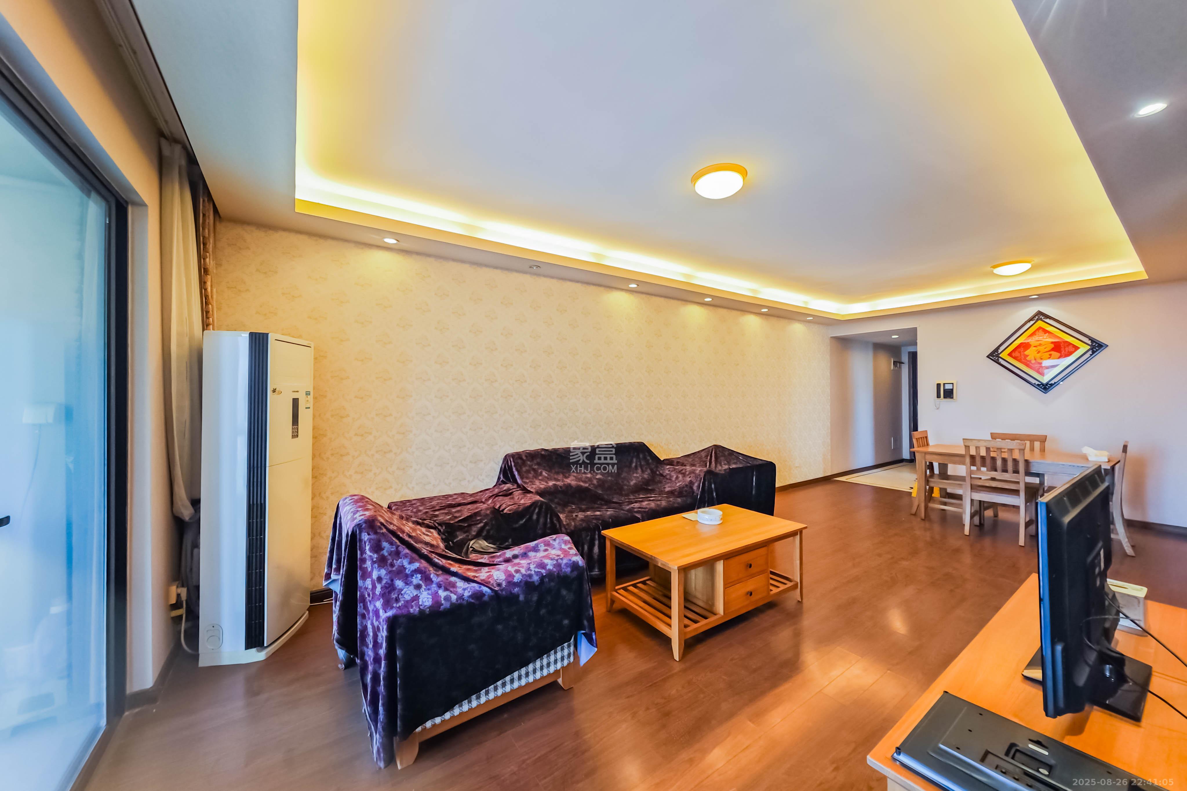 万科金域华府二期 3室2厅1卫 99.8万 万科金域华府二期 3室2厅1卫 99.8万客厅