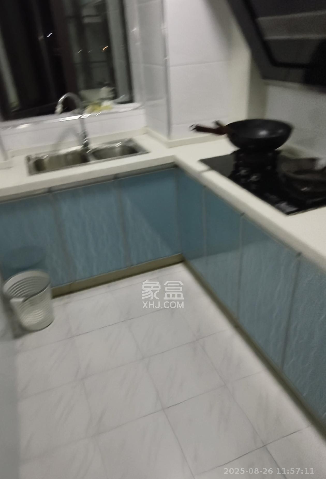 麓谷星辰  2室2厅1卫   2200.00元/月室内图