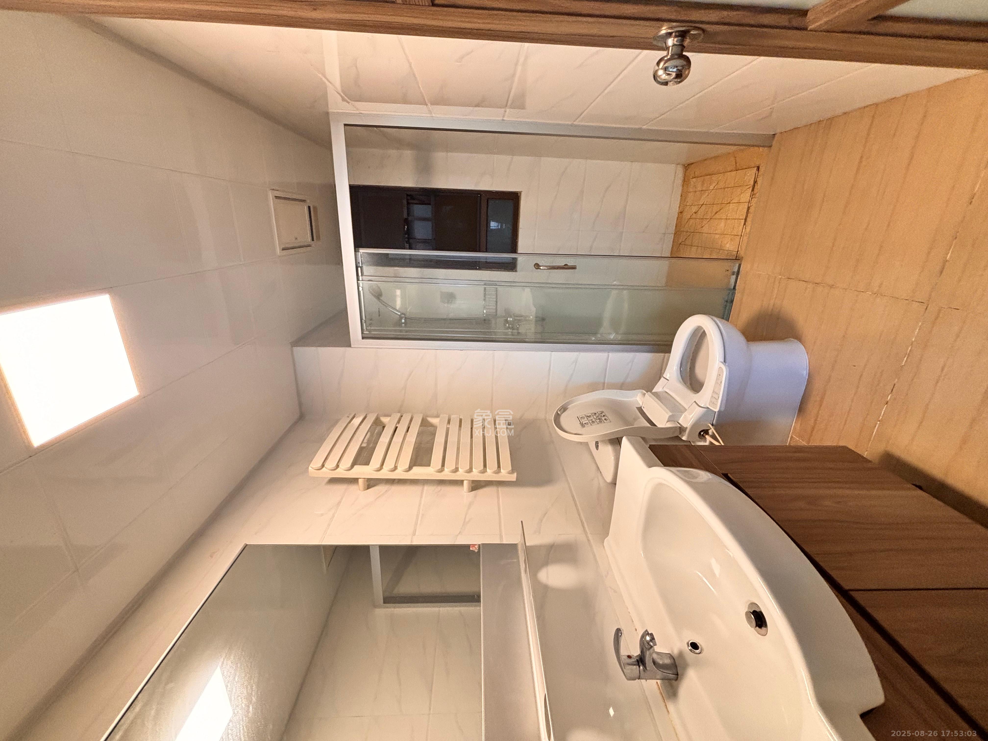 碧桂园星城首府 3室2厅2卫 2500.0元/月 碧桂园星城首府 3室2厅2卫 2500.0元/月室内图