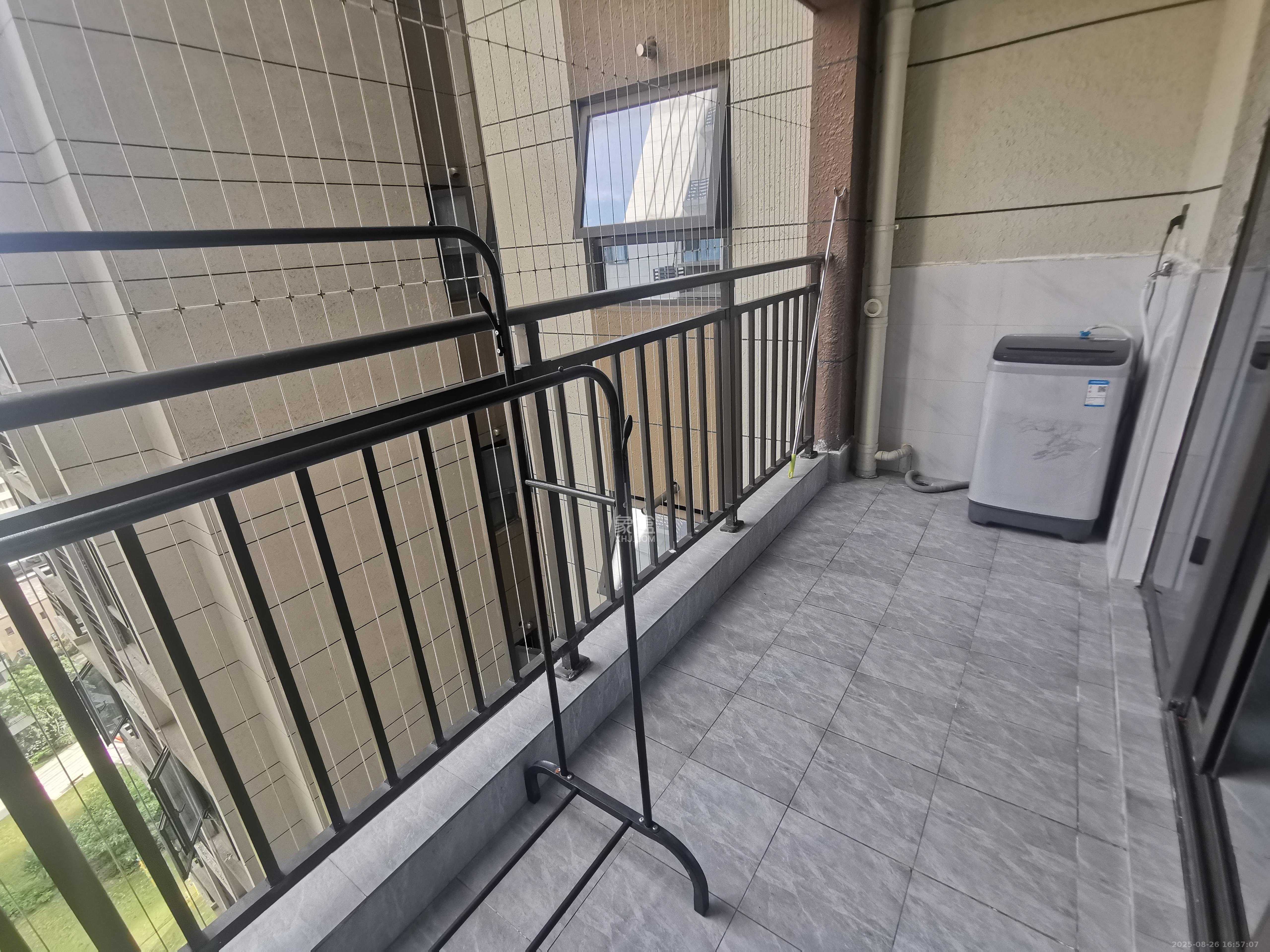 佳兆业云顶梅溪湖（佳兆业梅溪荟）  3室2厅2卫   3300.00元/月室内图