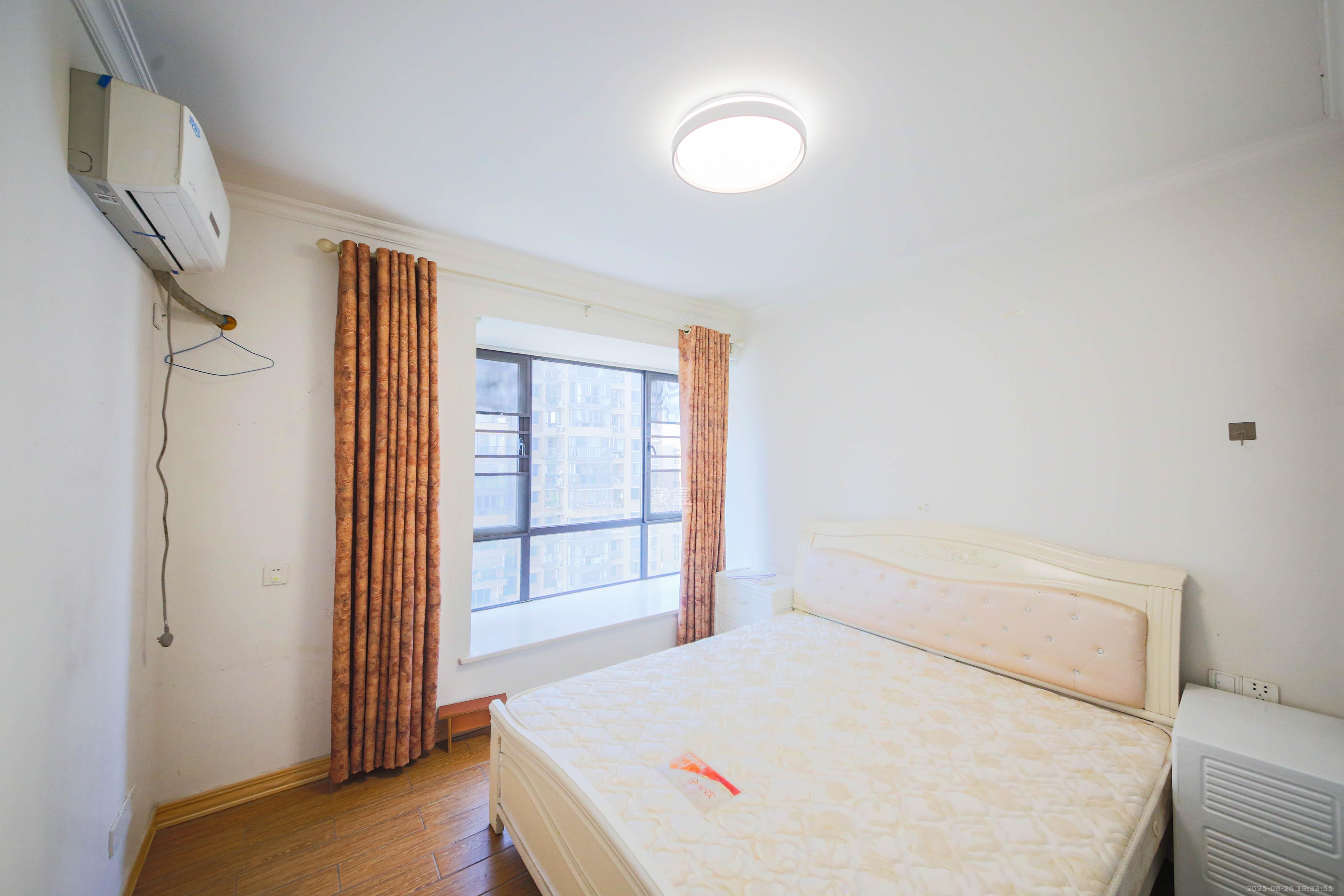 文景领秀  2室2厅1卫    75.0万 文景领秀  2室2厅1卫    75.0万卧室