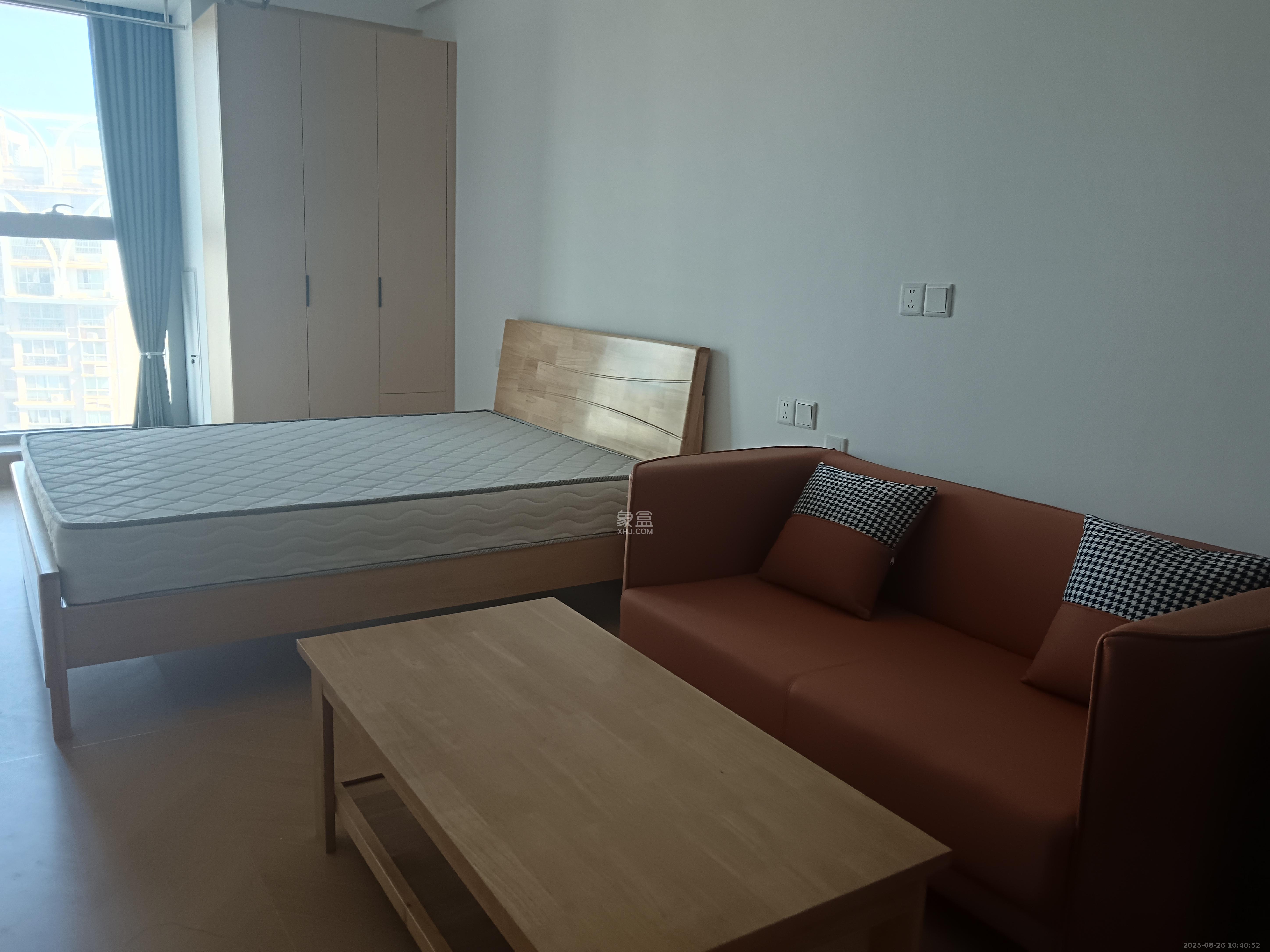 恒大誉府(融誉商业中心) 1室1厅1卫 1400.0元/月 恒大誉府(融誉商业中心) 1室1厅1卫 1400.0元/月室内图