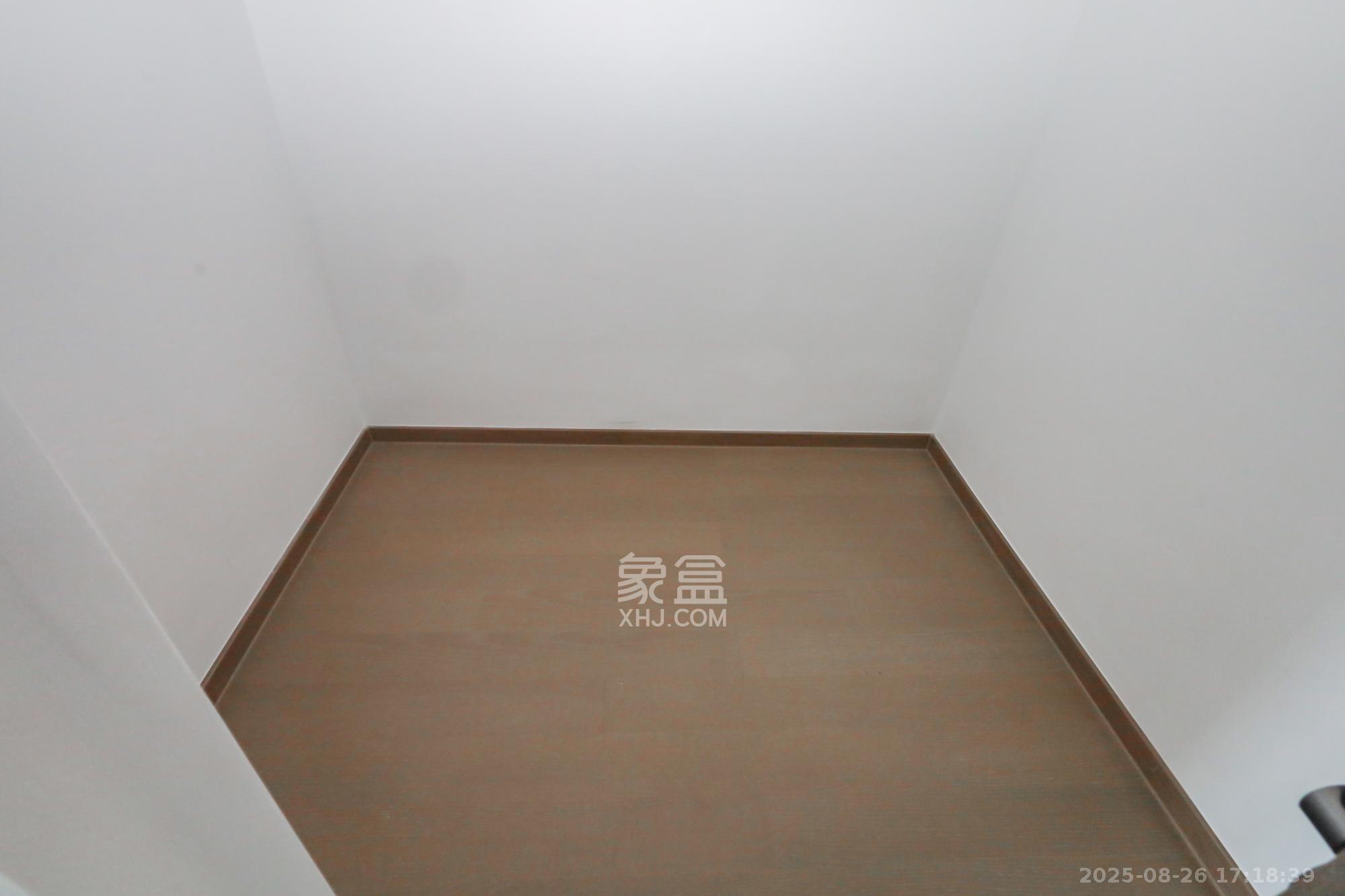 滨江府1913  4室2厅2卫    458.0万其他