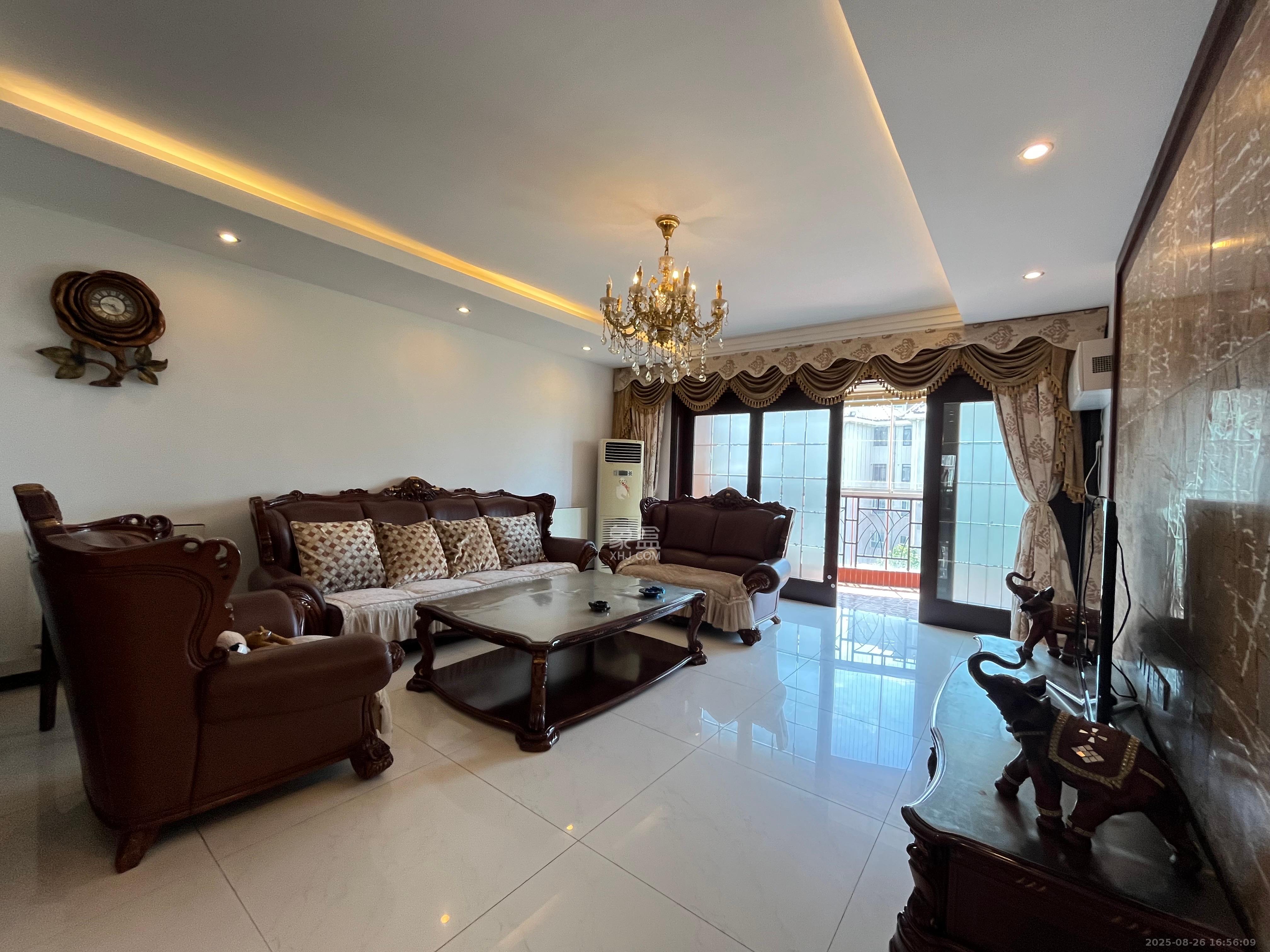 左岸春天  4室2厅2卫    3200.0元/月 左岸春天  4室2厅2卫    3200.0元/月室内图