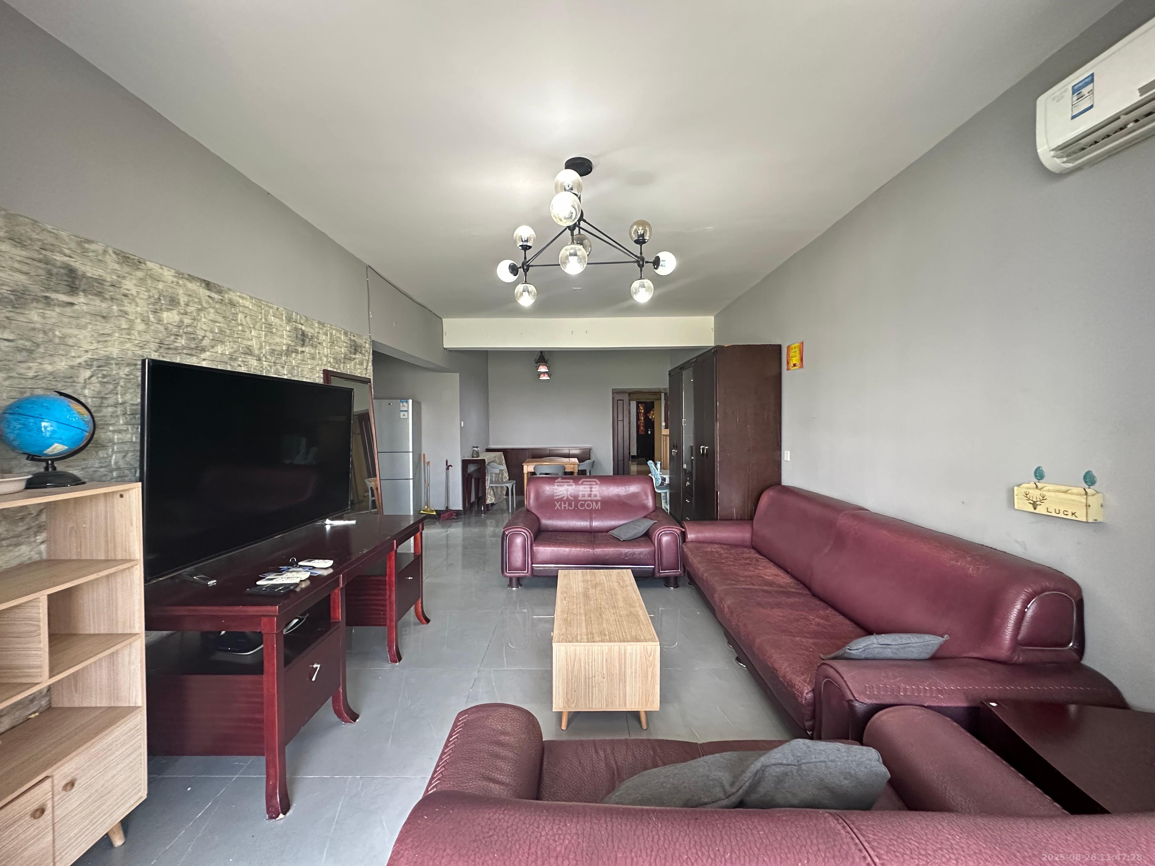 左岸春天 2室2厅1卫 2500.0元/月 左岸春天 2室2厅1卫 2500.0元/月室内图