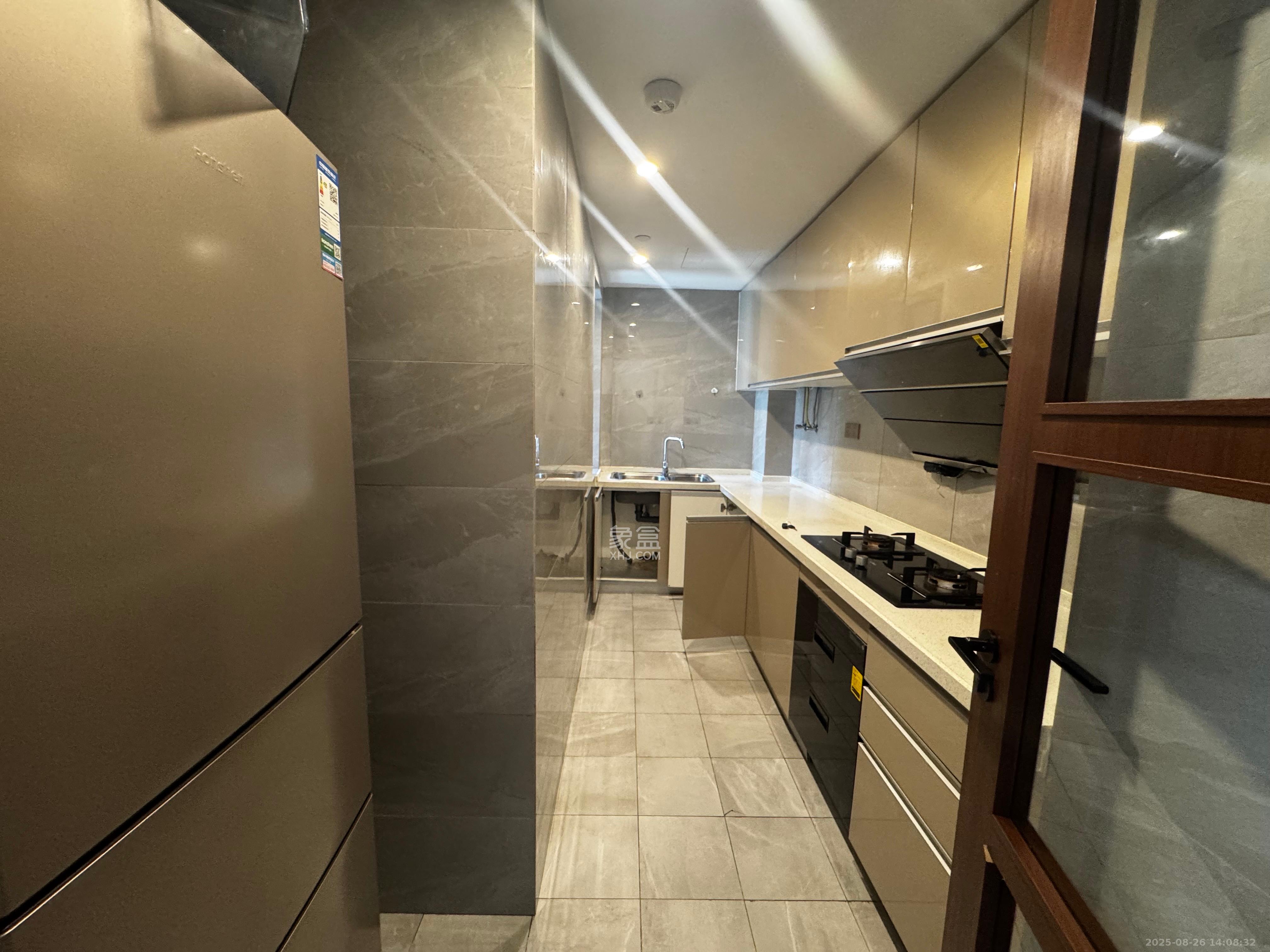 绿地长沙城际空间站(绿地新里佳苑)  3室2厅1卫    3400.0元/月 绿地长沙城际空间站(绿地新里佳苑)  3室2厅1卫    3400.0元/月室内图