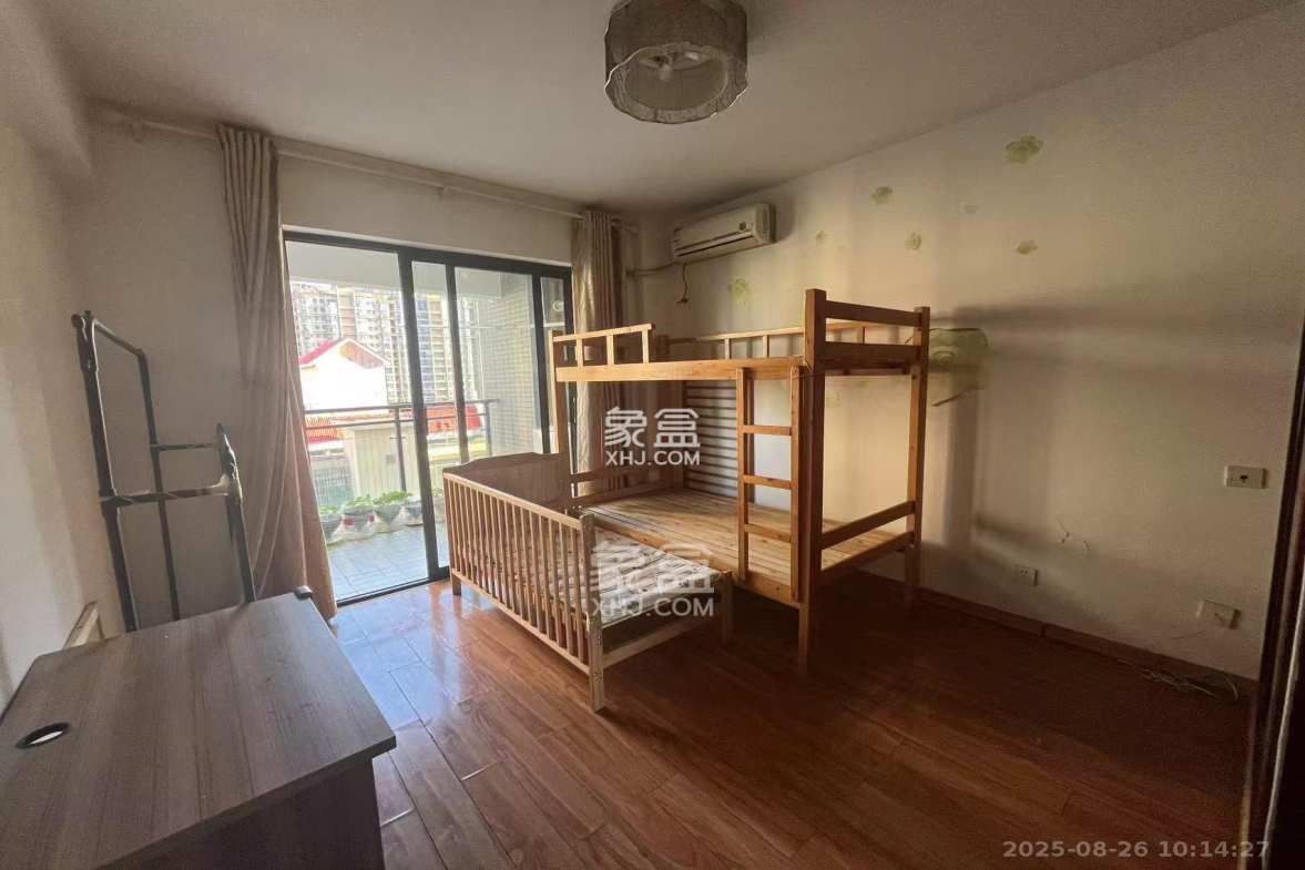 西城龙庭  2室2厅1卫    2300.0元/月 西城龙庭  2室2厅1卫    2300.0元/月室内图