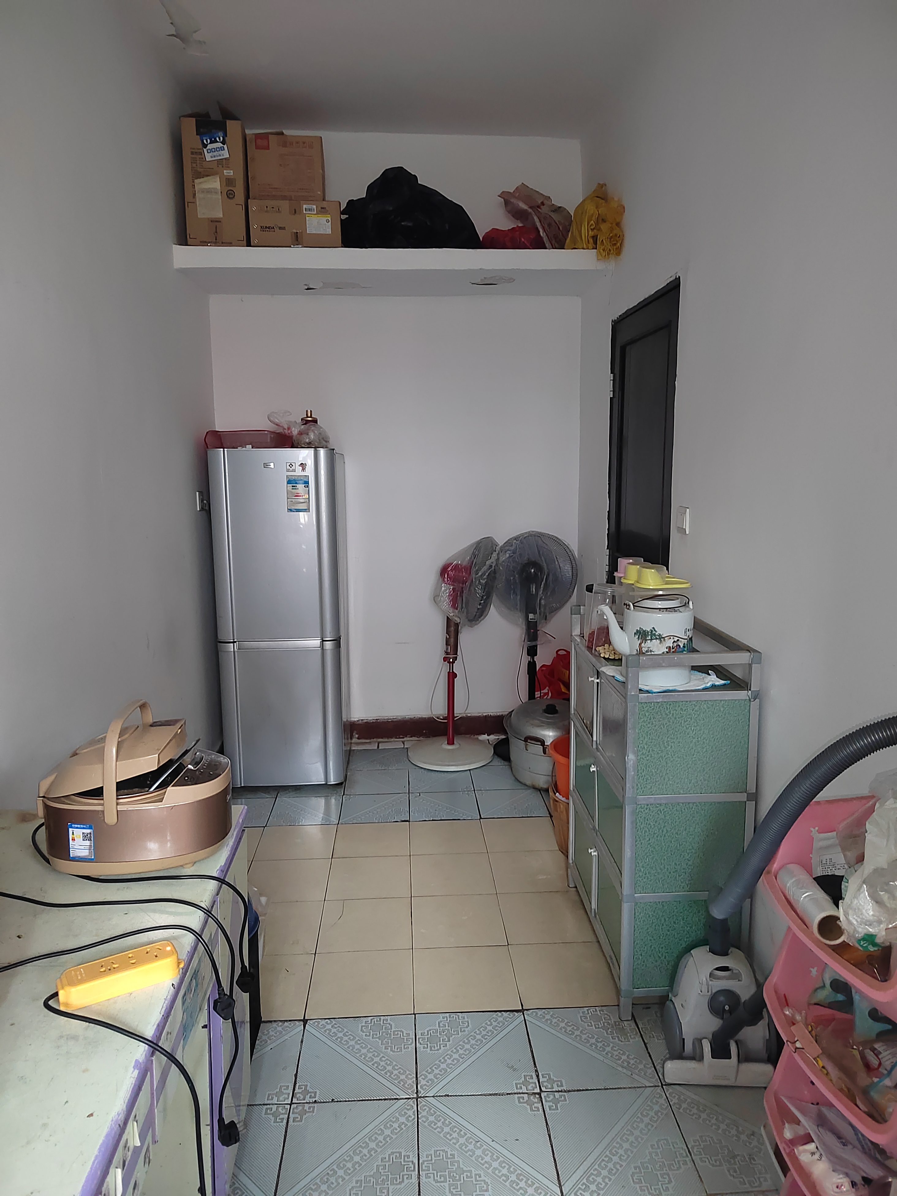 娄底市区物资局  3室1厅1卫    1550.0元/月室内图