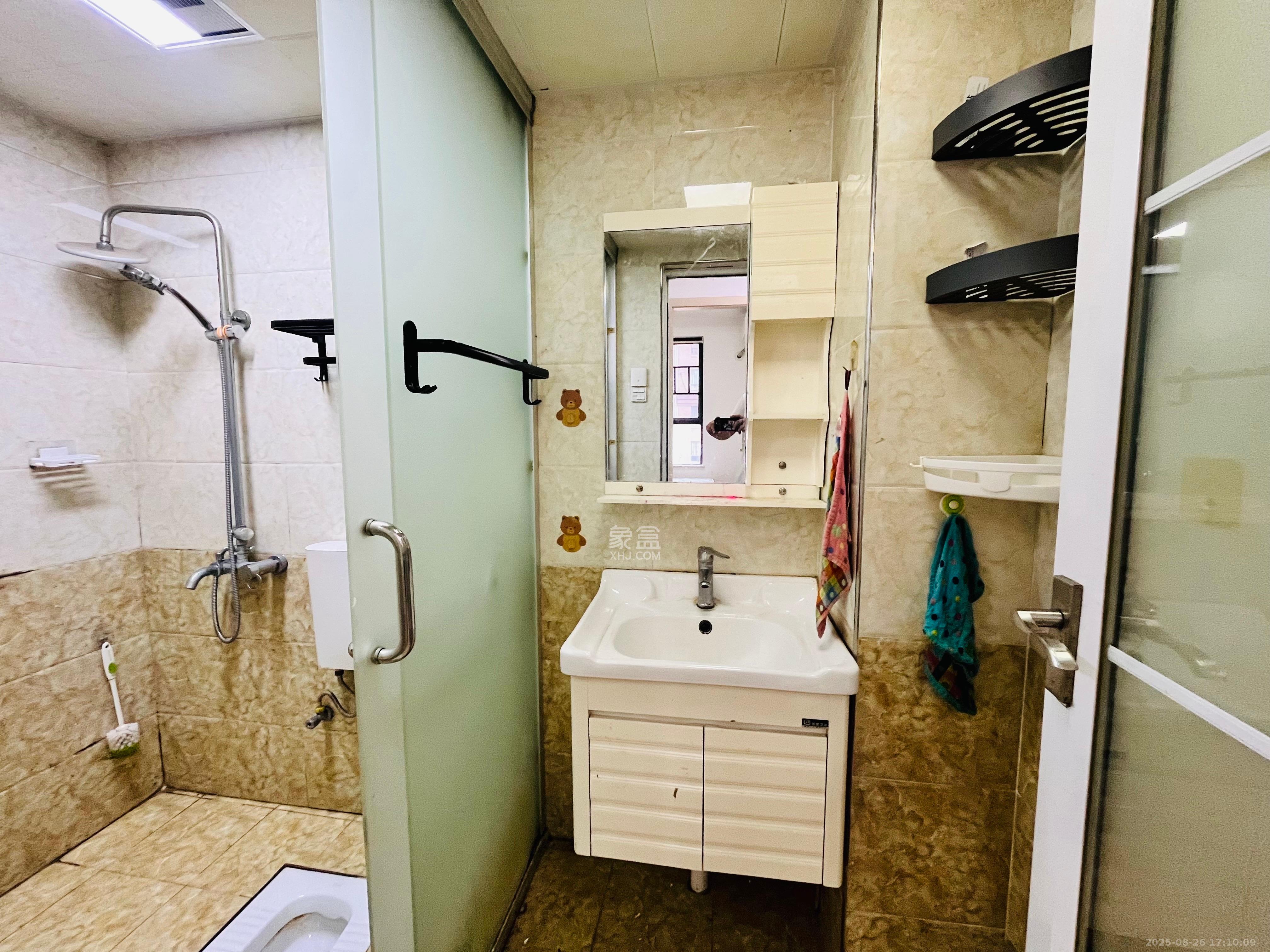 奥林匹克花园贡院一期 3室2厅2卫 2300.0元/月 奥林匹克花园贡院一期 3室2厅2卫 2300.0元/月室内图