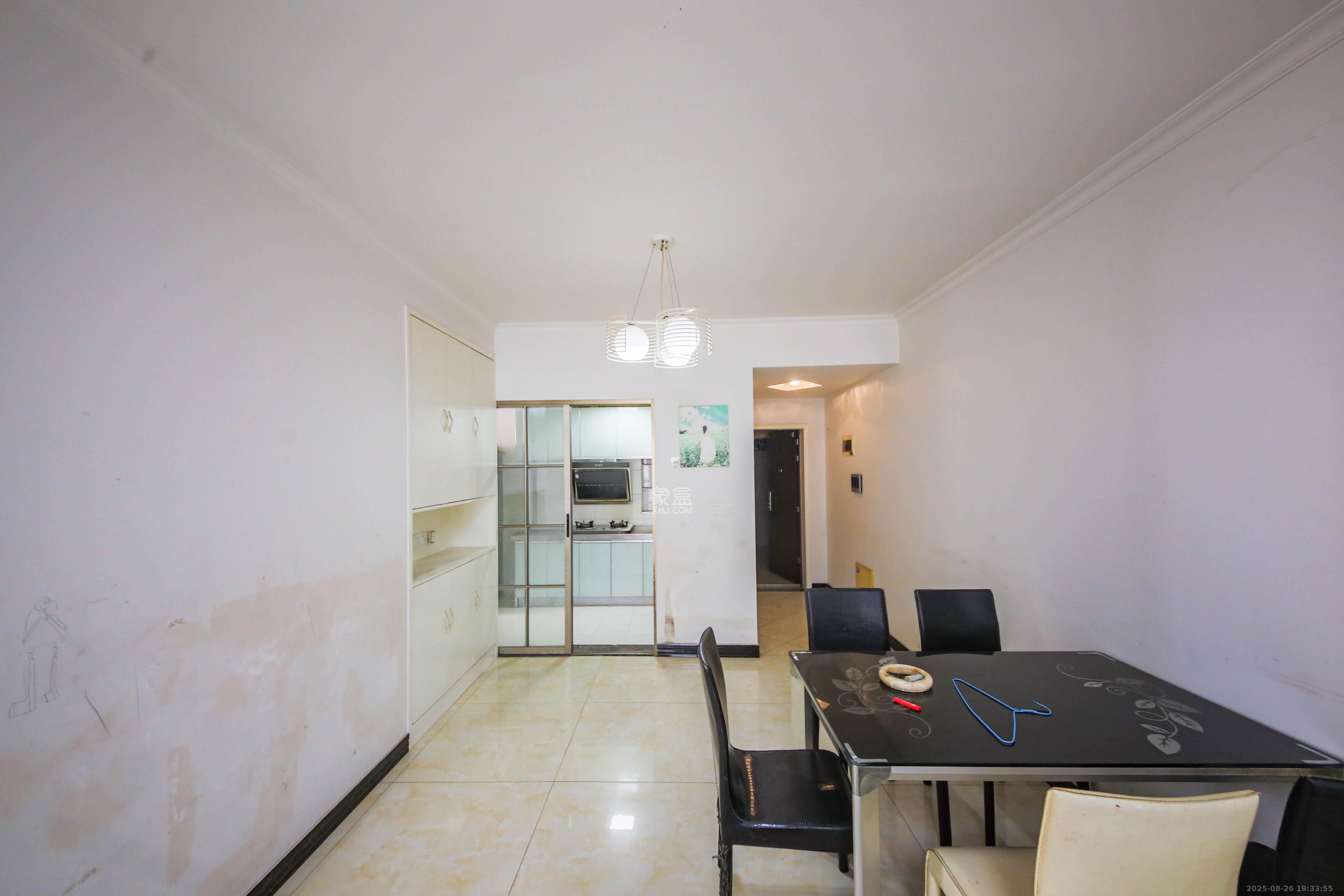 文景领秀  2室2厅1卫    75.0万 文景领秀  2室2厅1卫    75.0万客厅