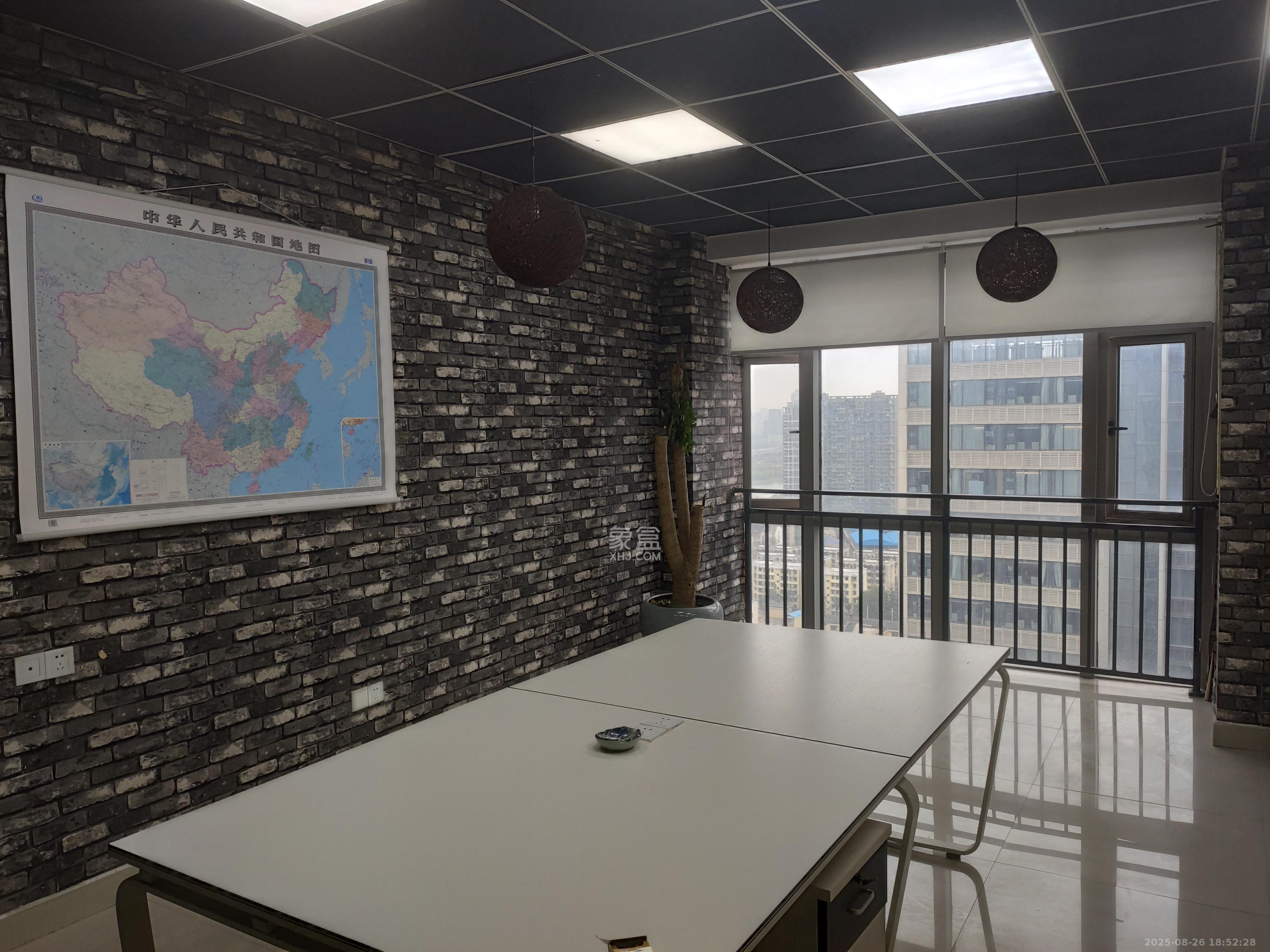 奥克斯广场  1室1厅1卫   1600.00元/月室内图