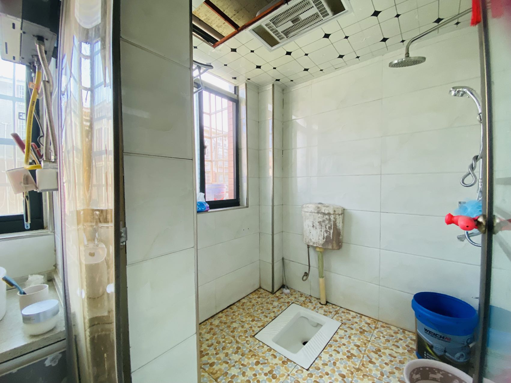 四海花园  2室2厅1卫    900.0元/月 四海花园  2室2厅1卫    900.0元/月室内图