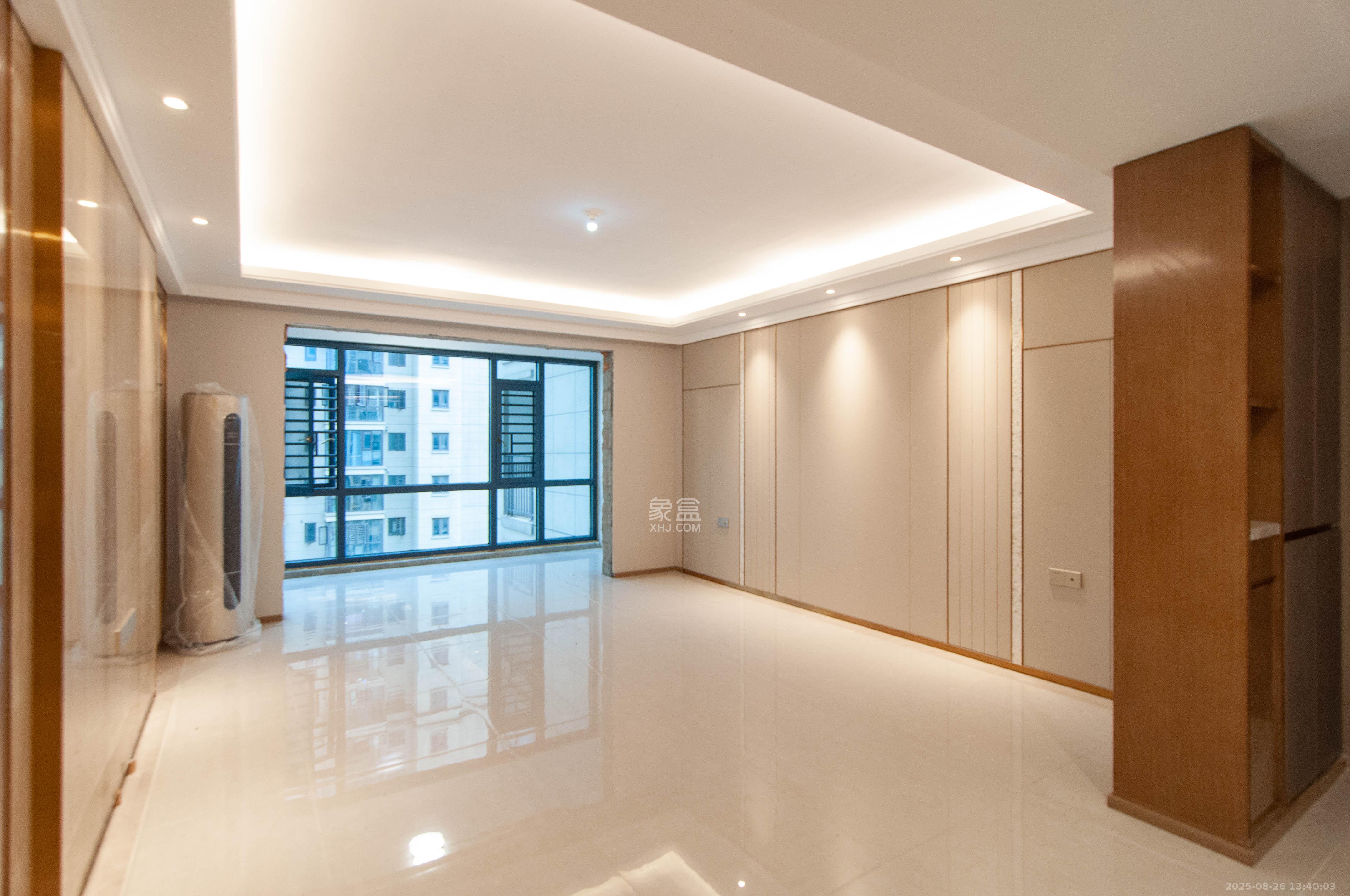 梅溪湖金茂湾  4室2厅2卫    235.0万 梅溪湖金茂湾  4室2厅2卫    235.0万客厅