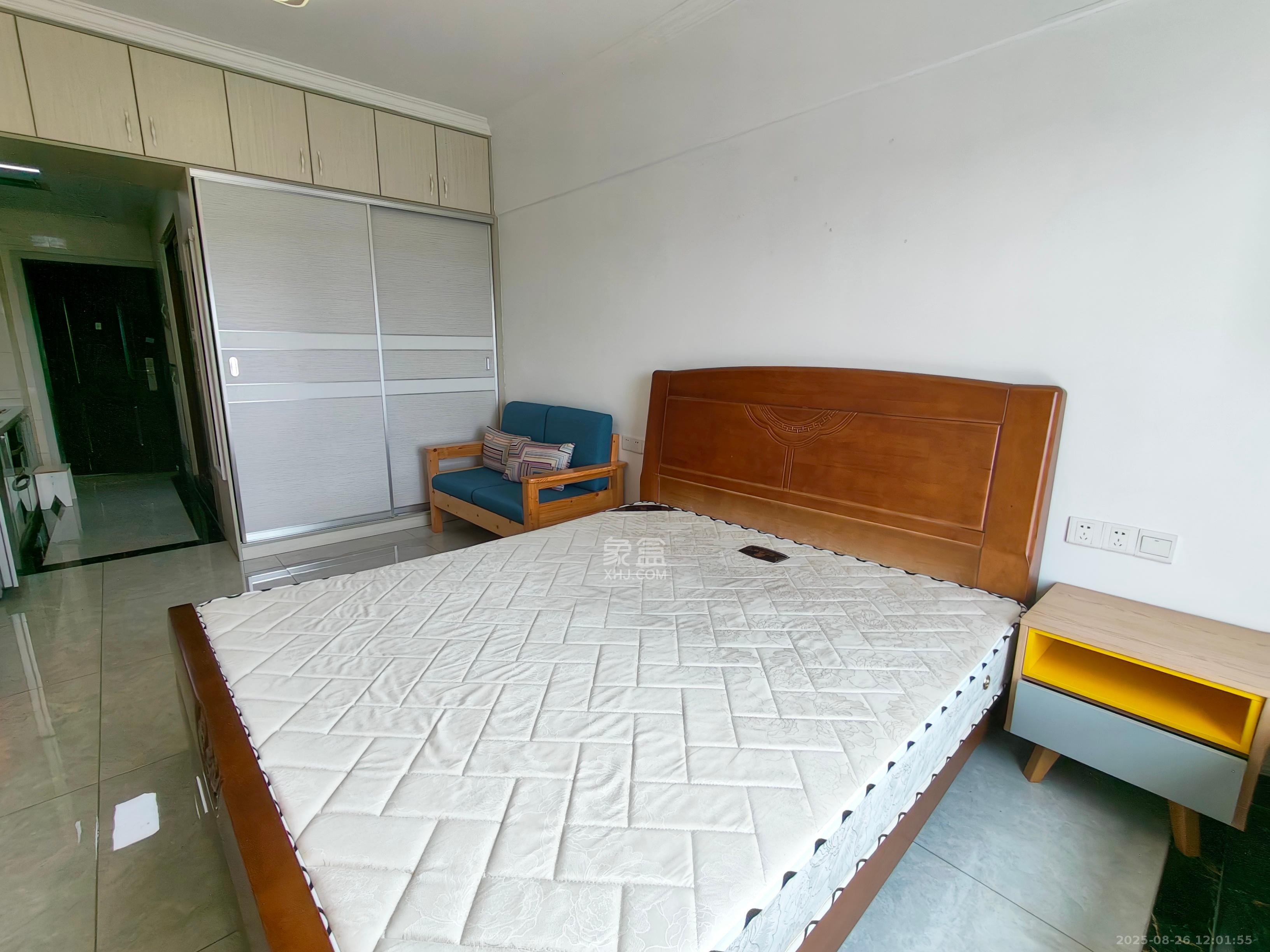 旭辉国际广场(永升商业广场)  1室1厅1卫    1400.0元/月 旭辉国际广场(永升商业广场)  1室1厅1卫    1400.0元/月室内图