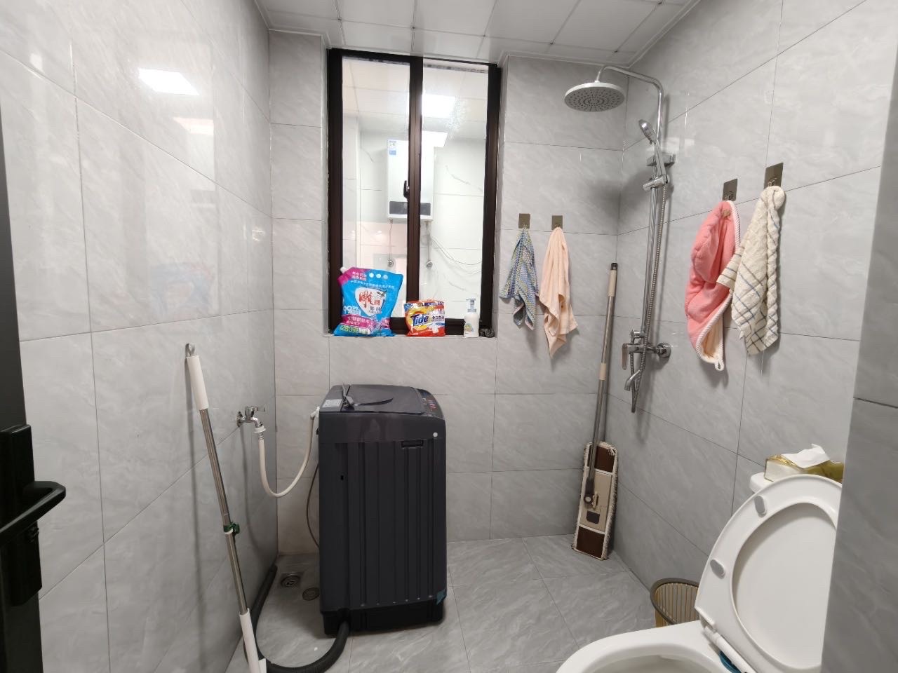 滨海新天地 2室2厅1卫 125.0万 滨海新天地 2室2厅1卫 125.0万客厅